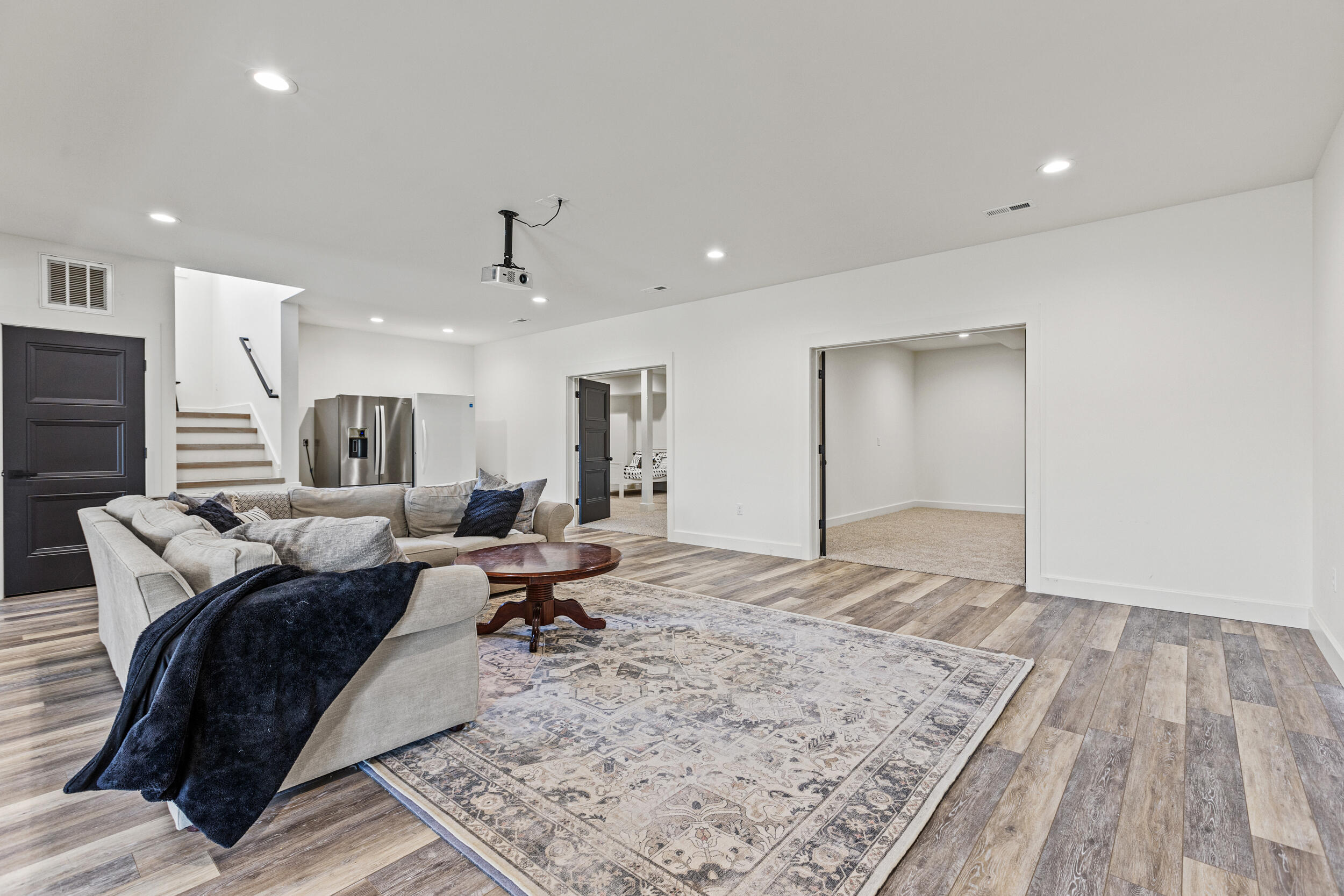 1674 Laurel Road