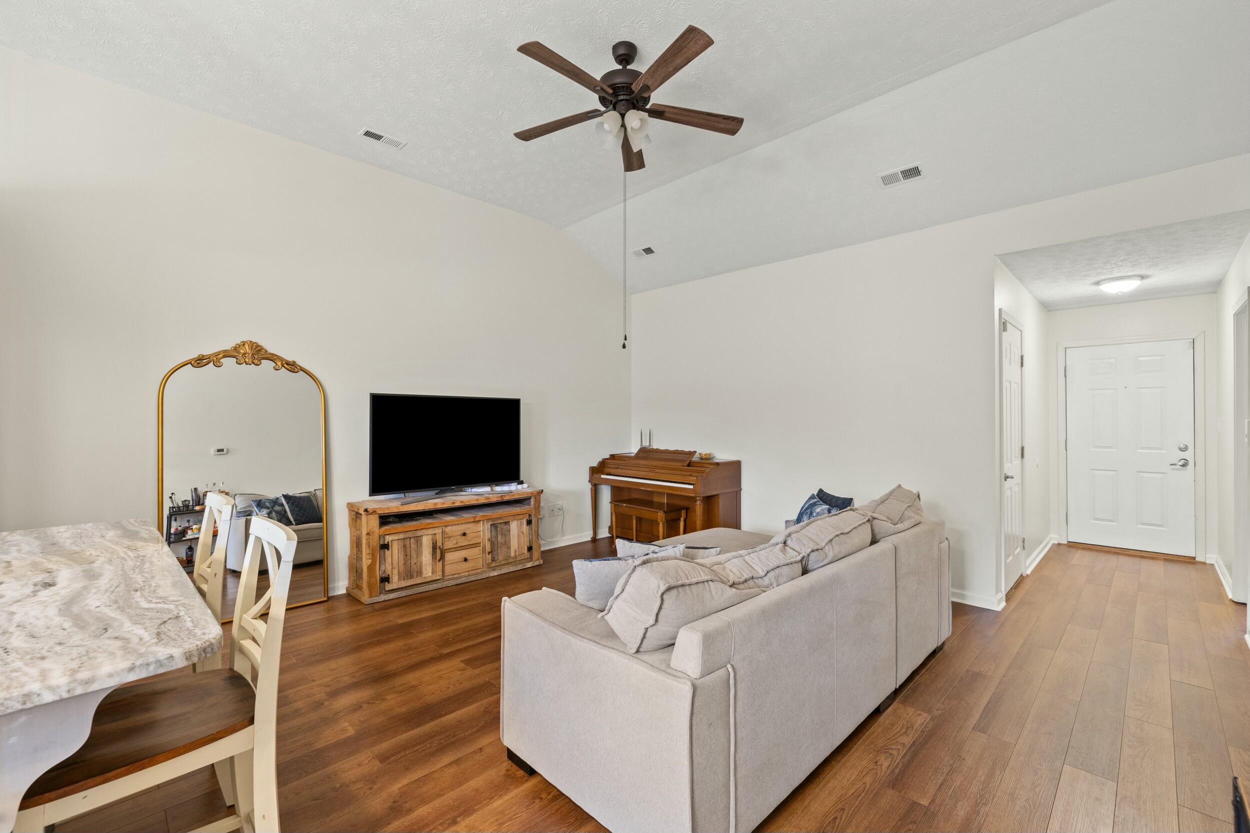 1344 Hartland Woods Way