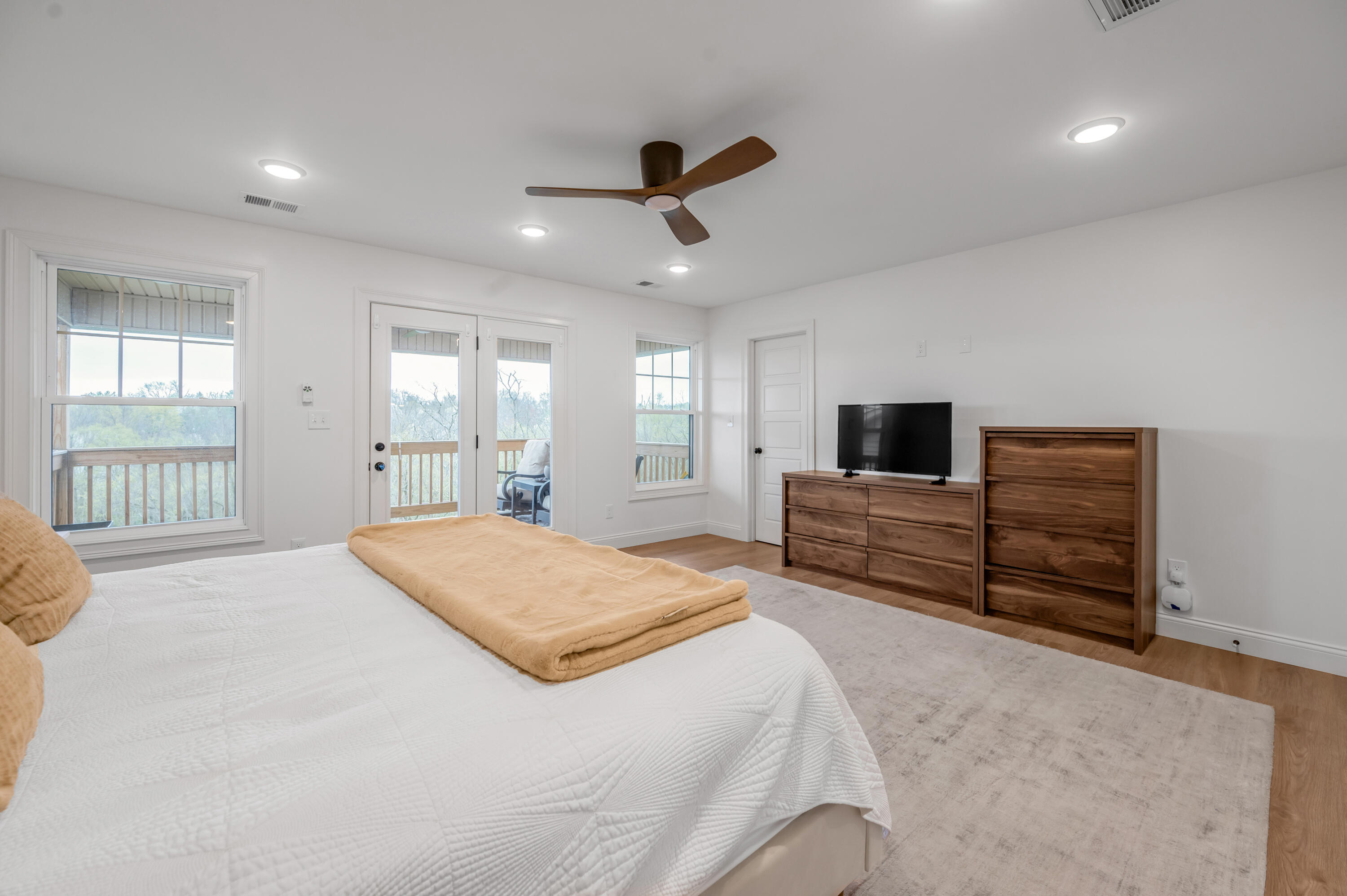 4344 Steamboat Road