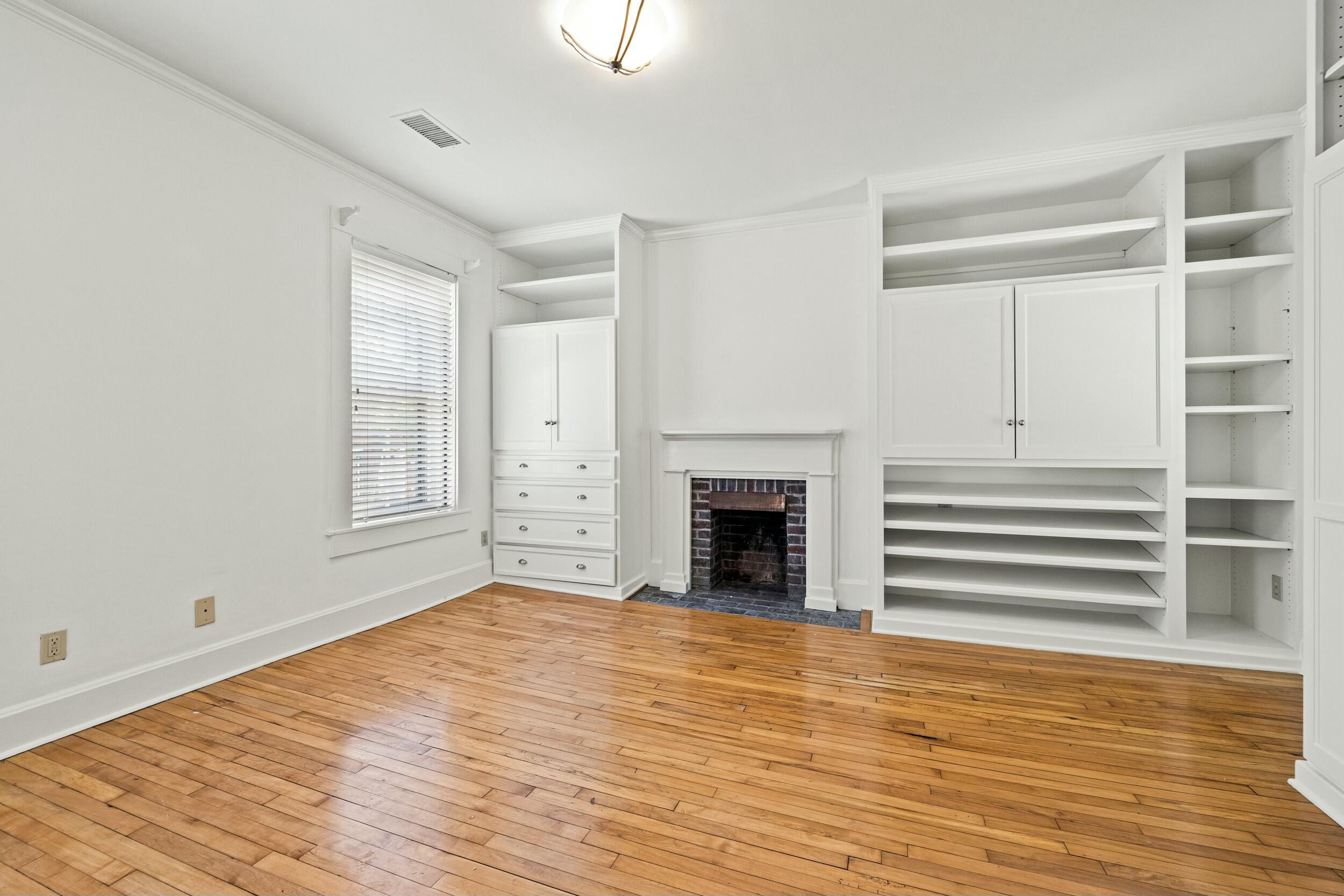 628 West Short Street