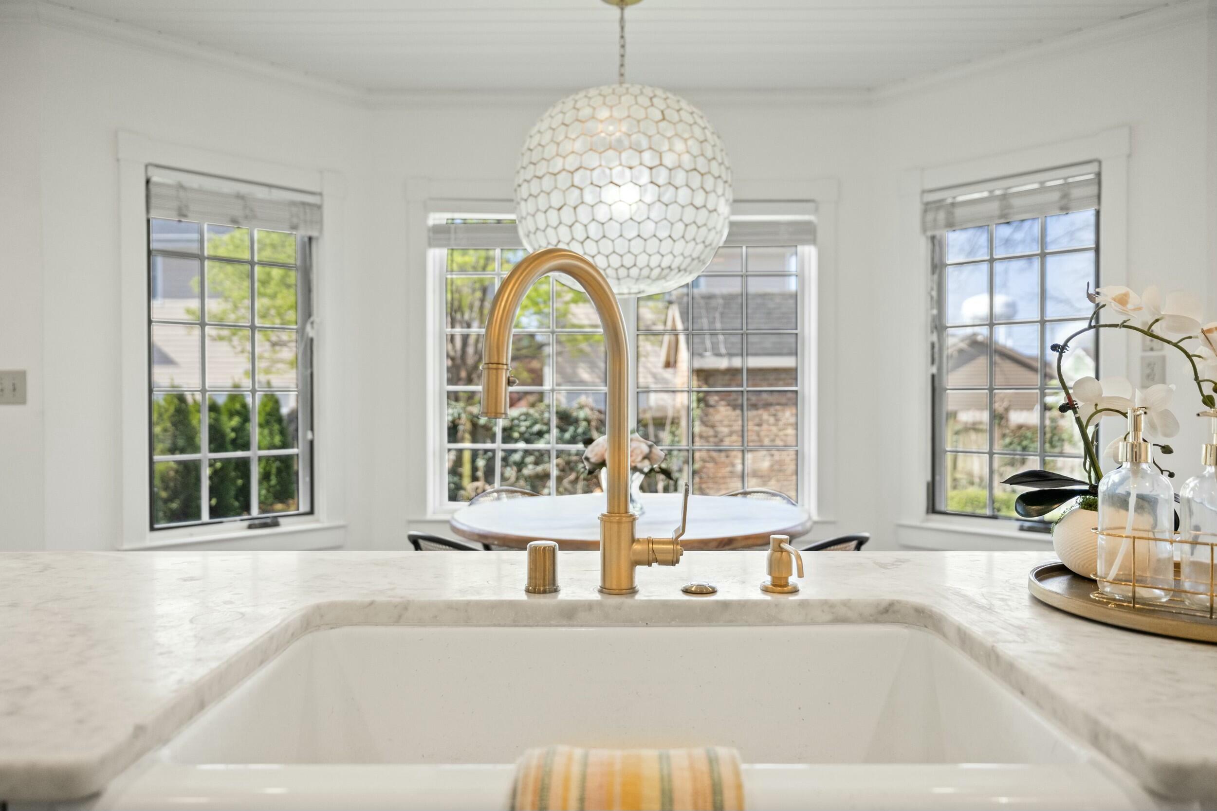 628 West Short Street