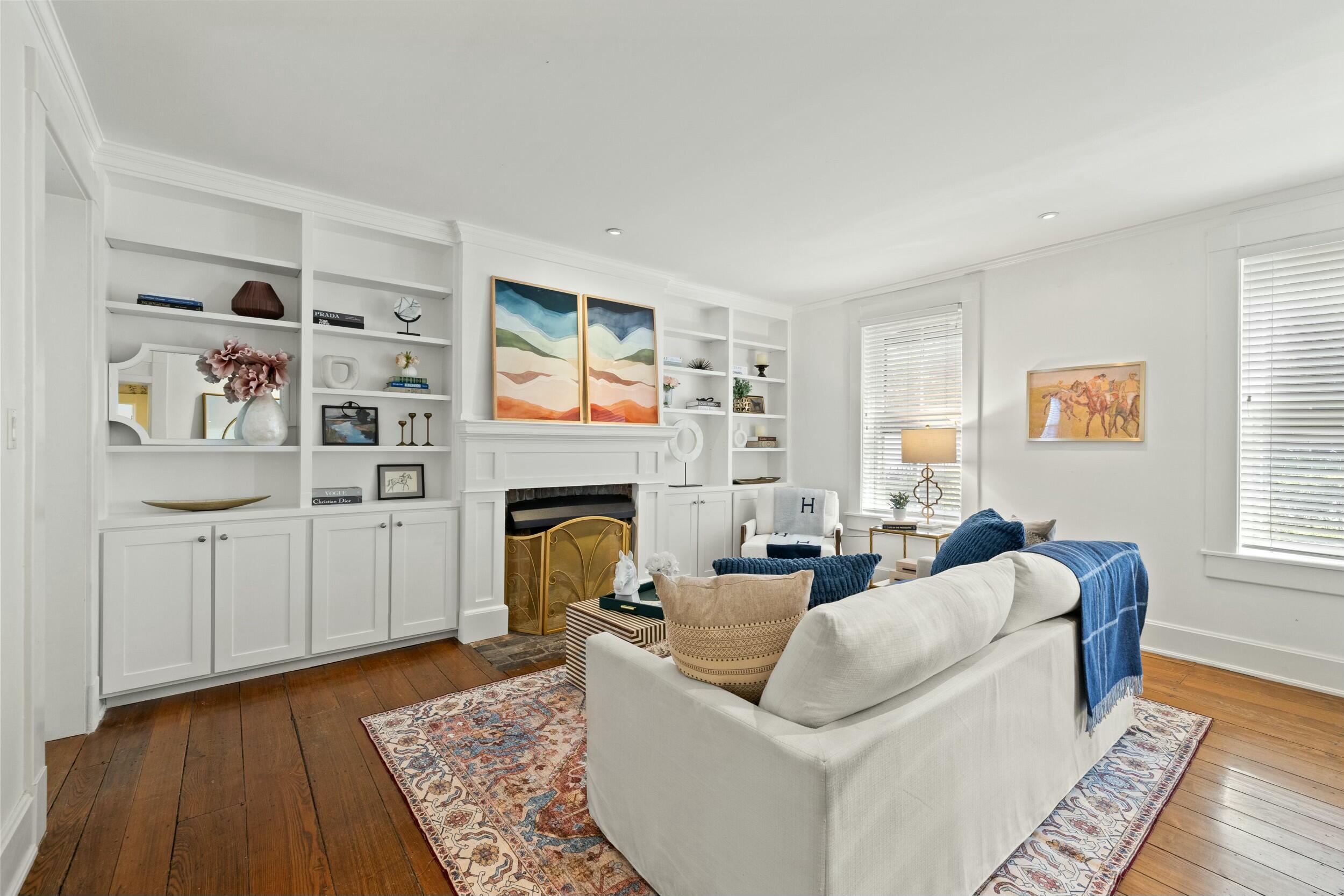 628 West Short Street