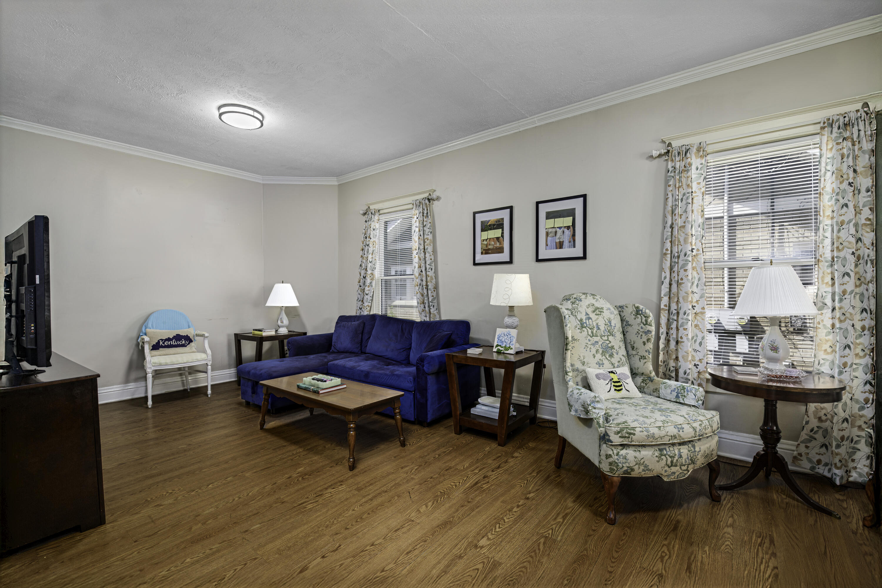 216 Forest Park Road