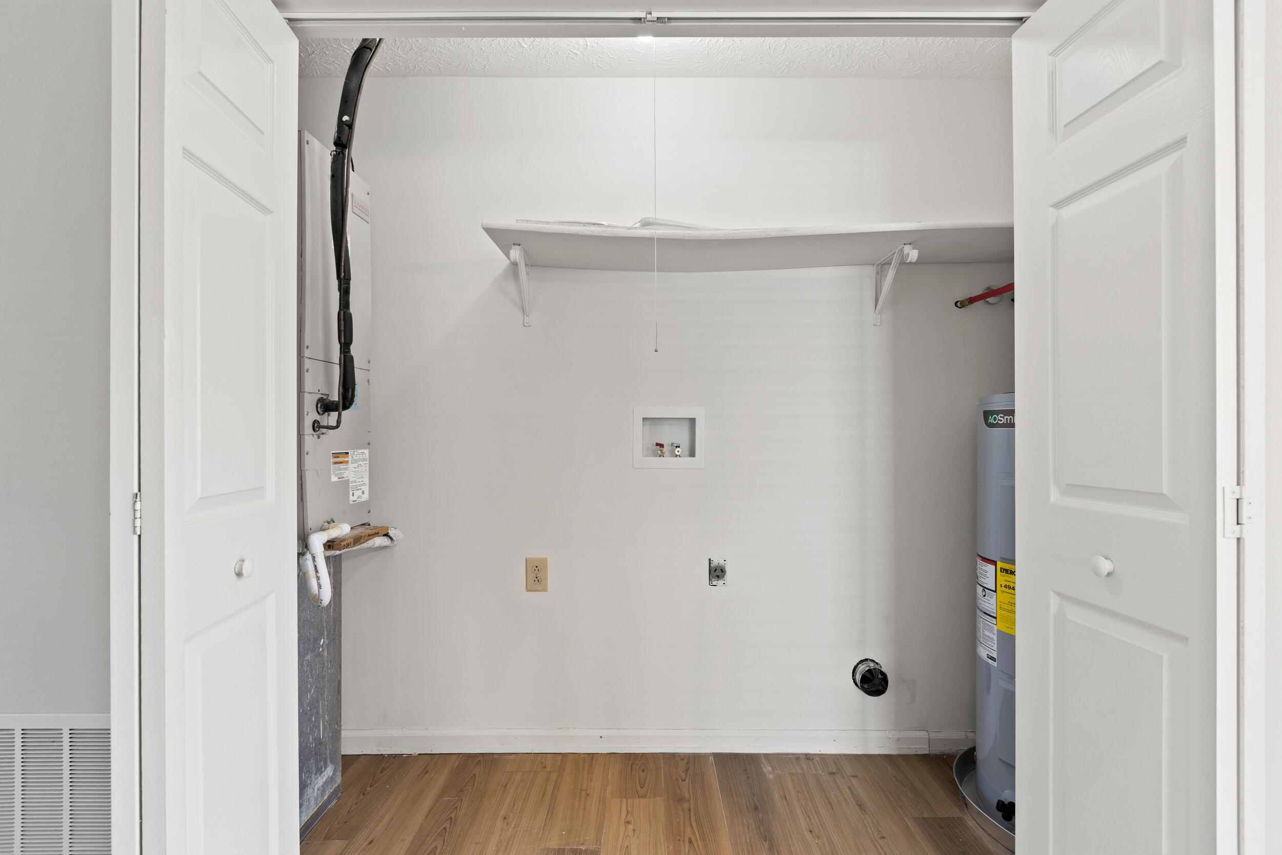 3409 Woodspring Drive