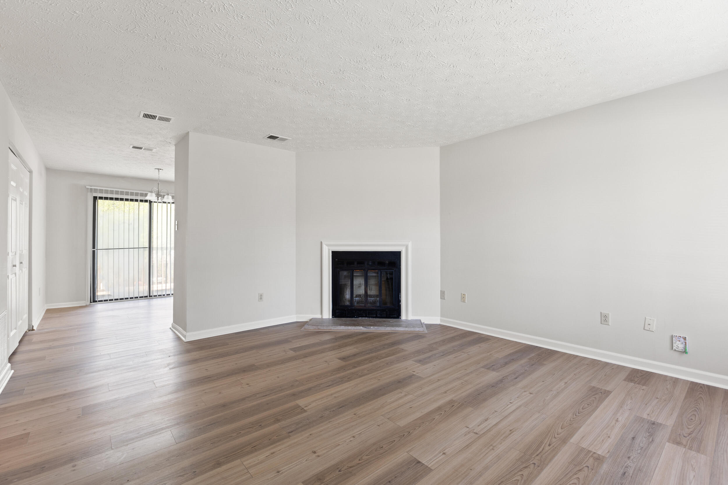 3409 Woodspring Drive