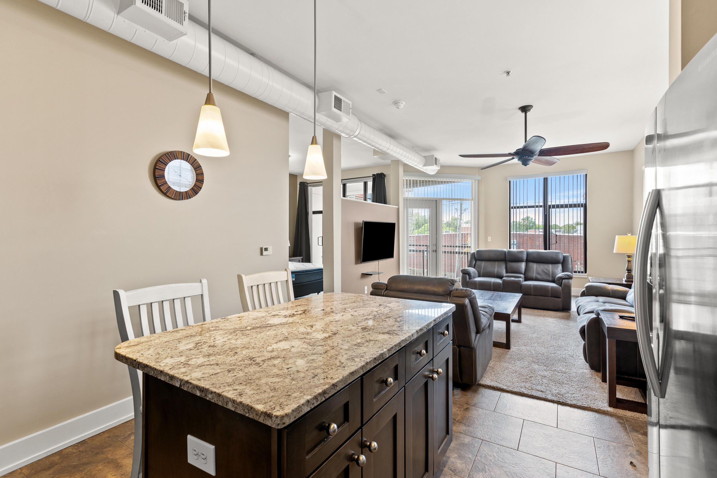 535 South Upper Street, 210