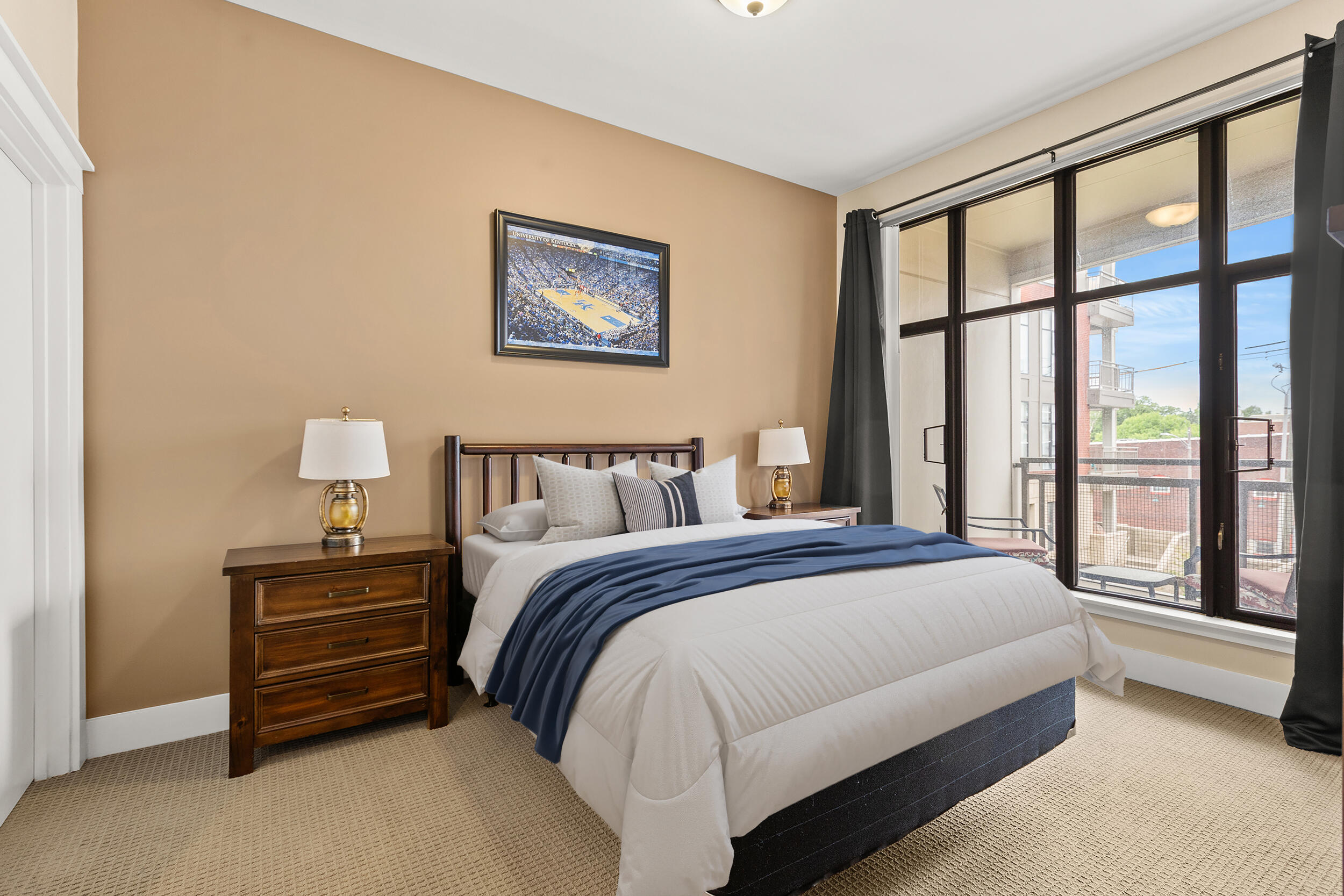 535 South Upper Street, 210