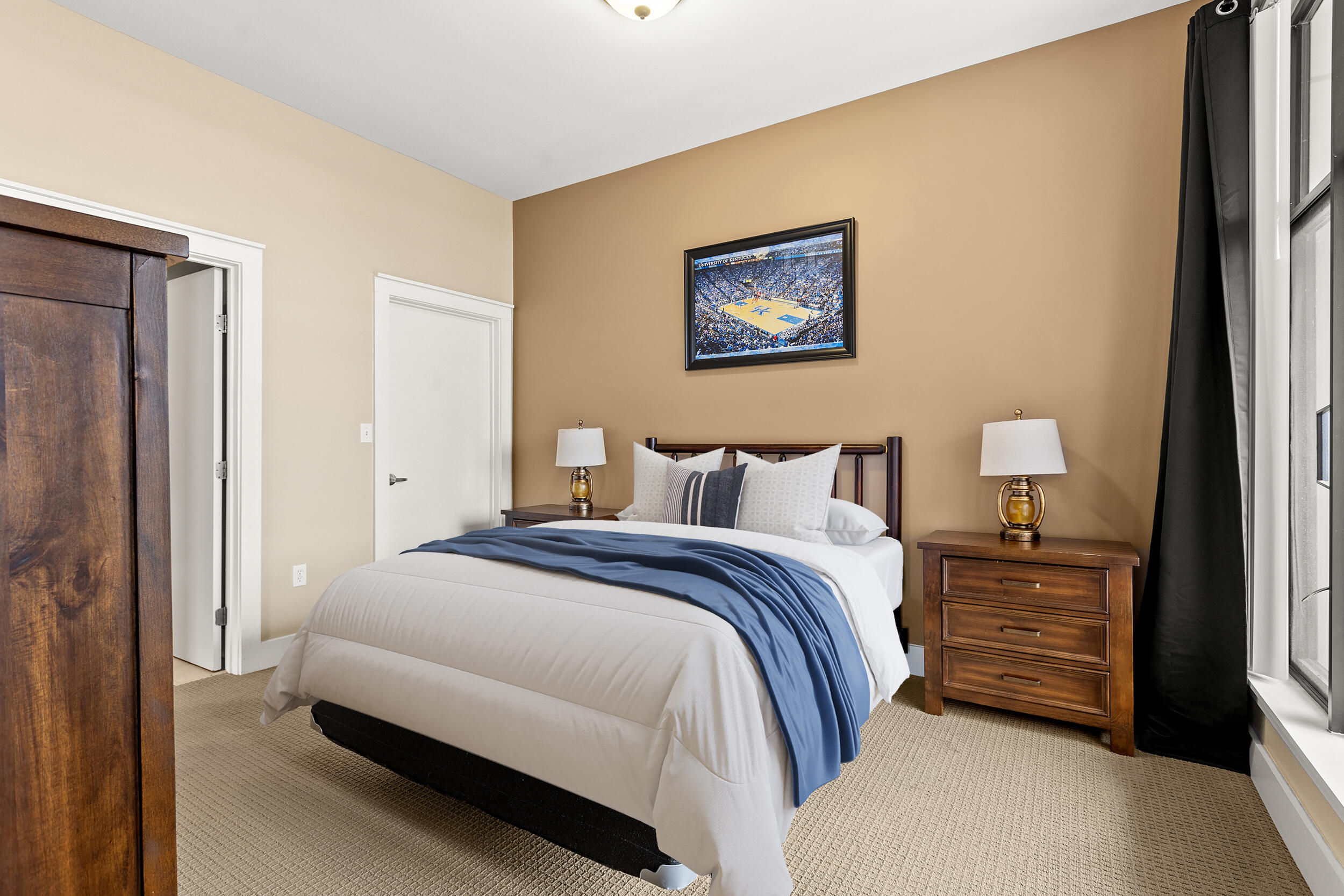 535 South Upper Street, 210