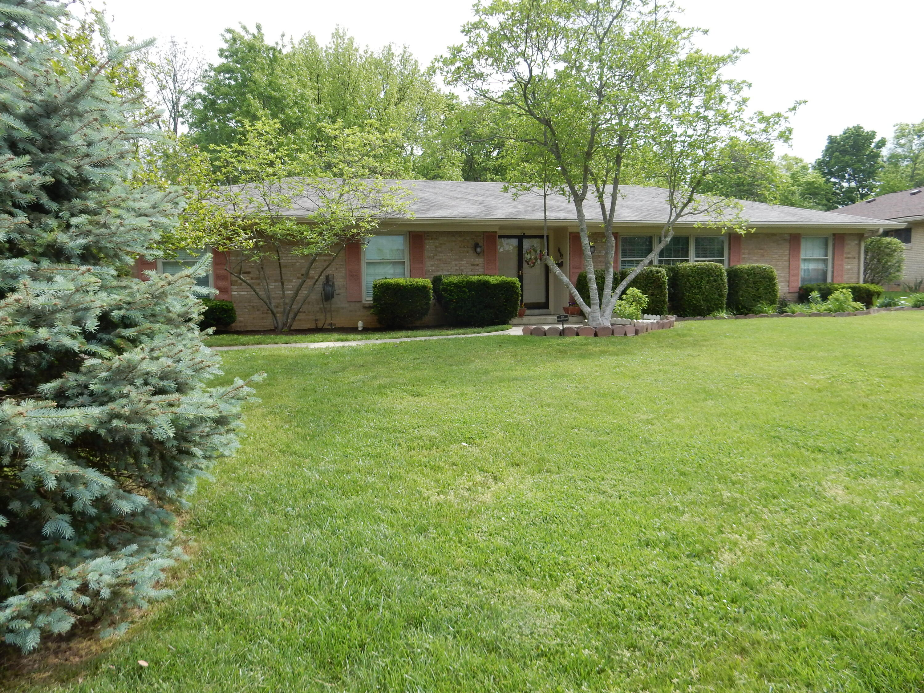 1607 Cantrill Drive