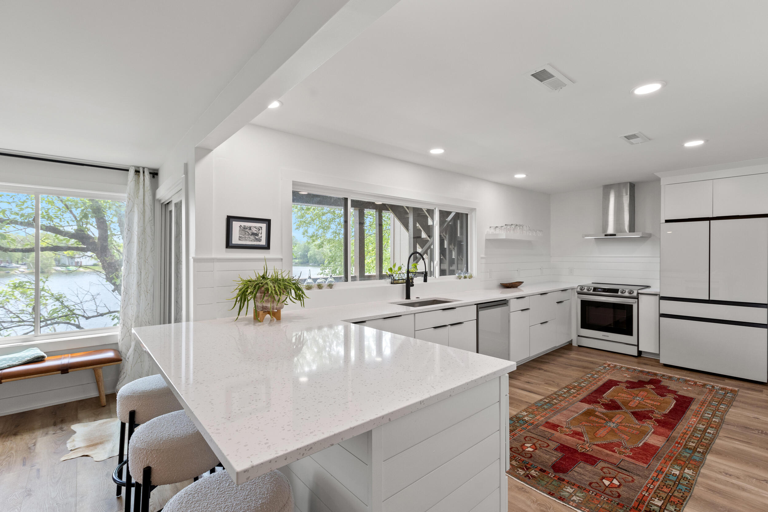 543 Laketower Drive, 140