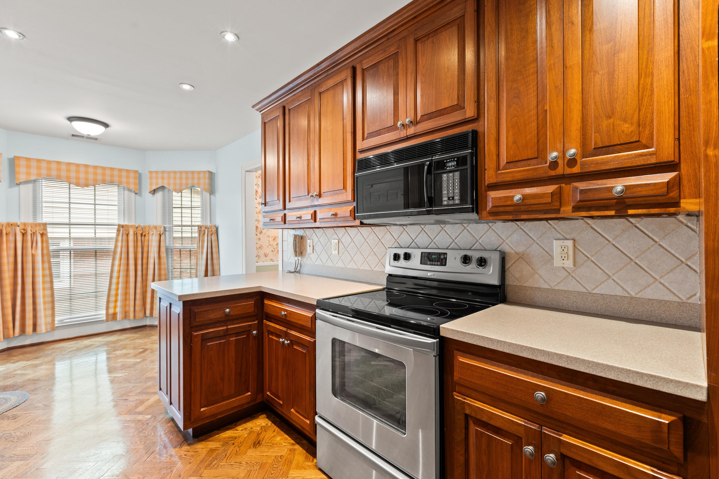 2901 Tabor Oaks Lane