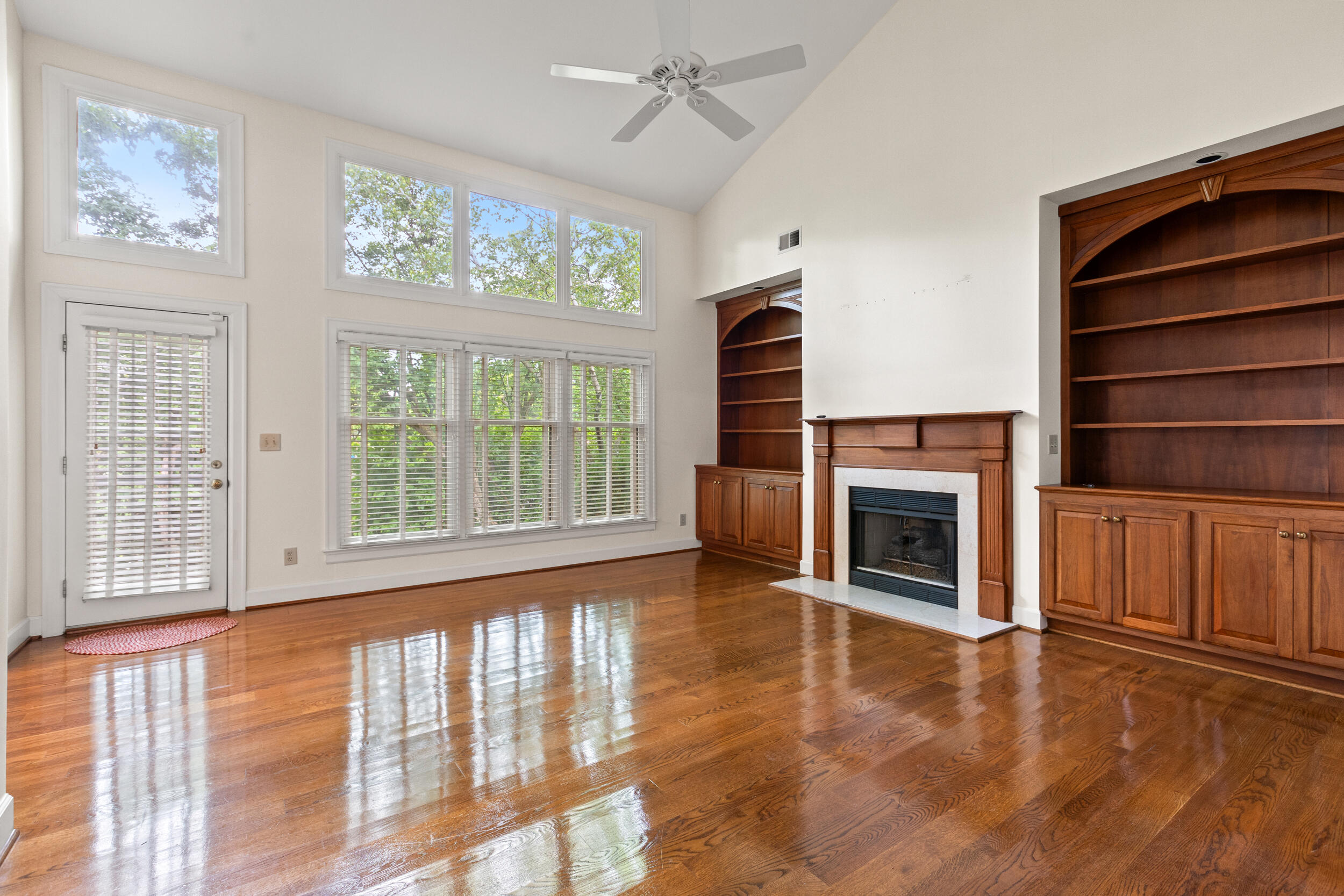 2901 Tabor Oaks Lane