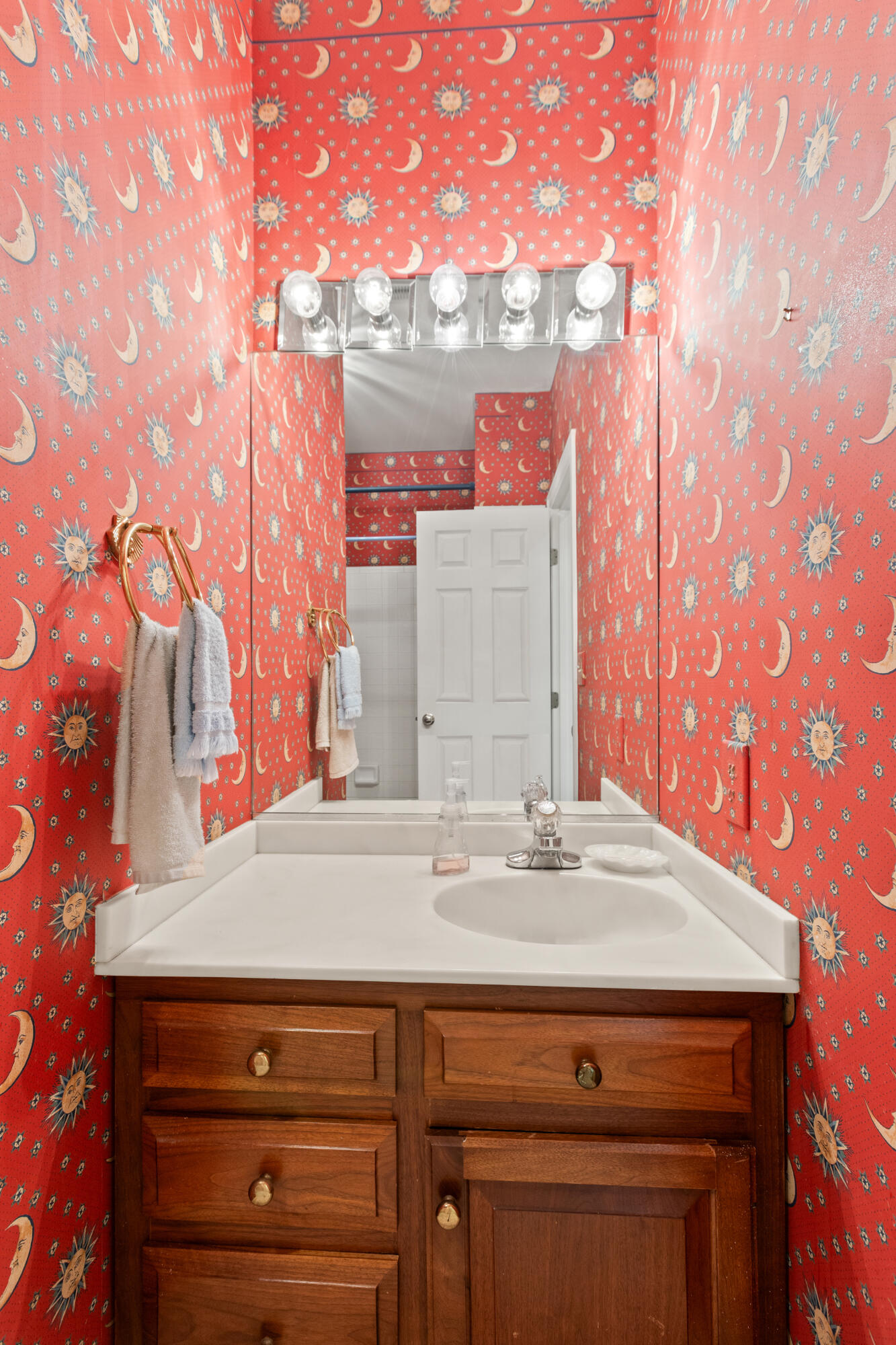 2901 Tabor Oaks Lane