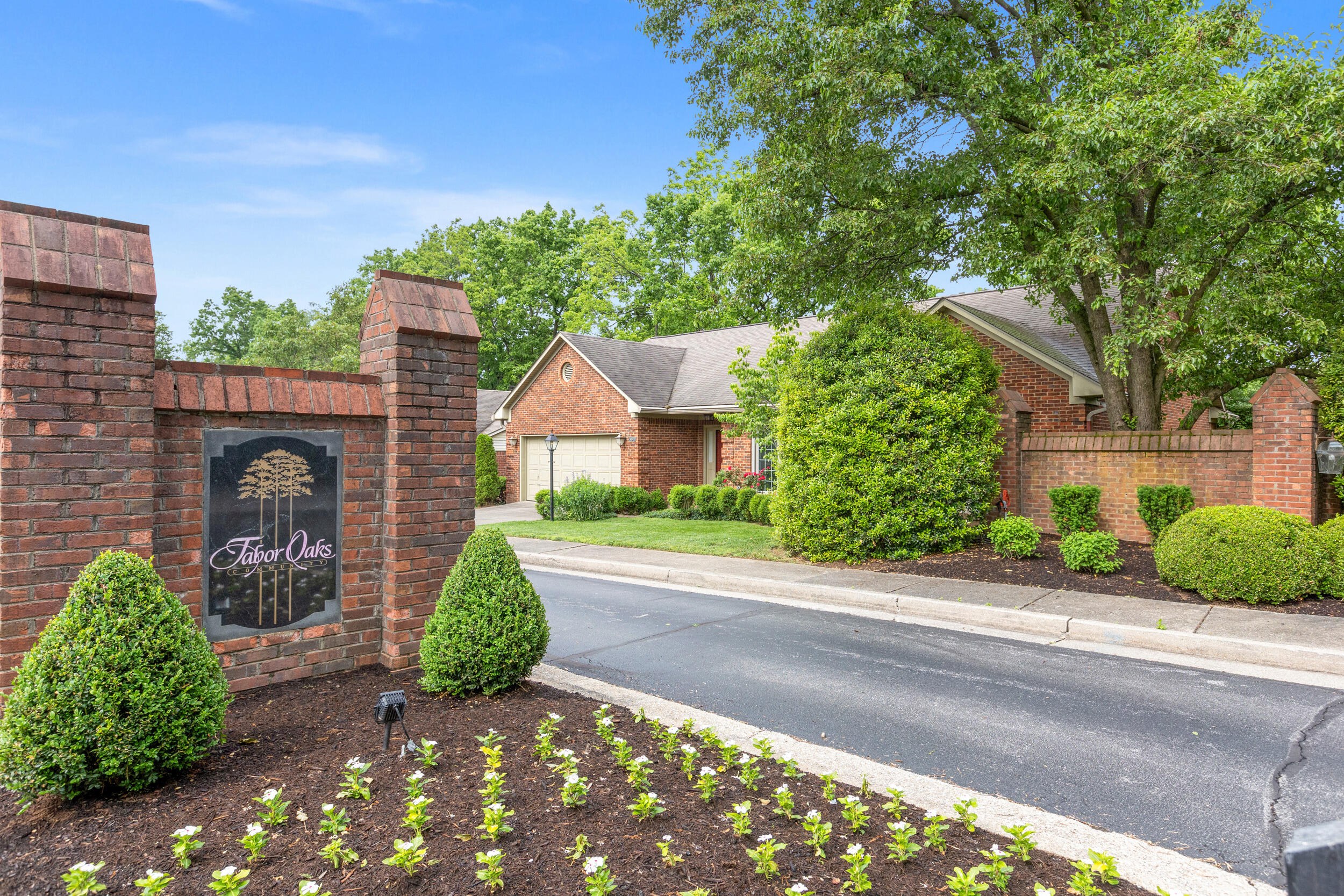 2901 Tabor Oaks Lane