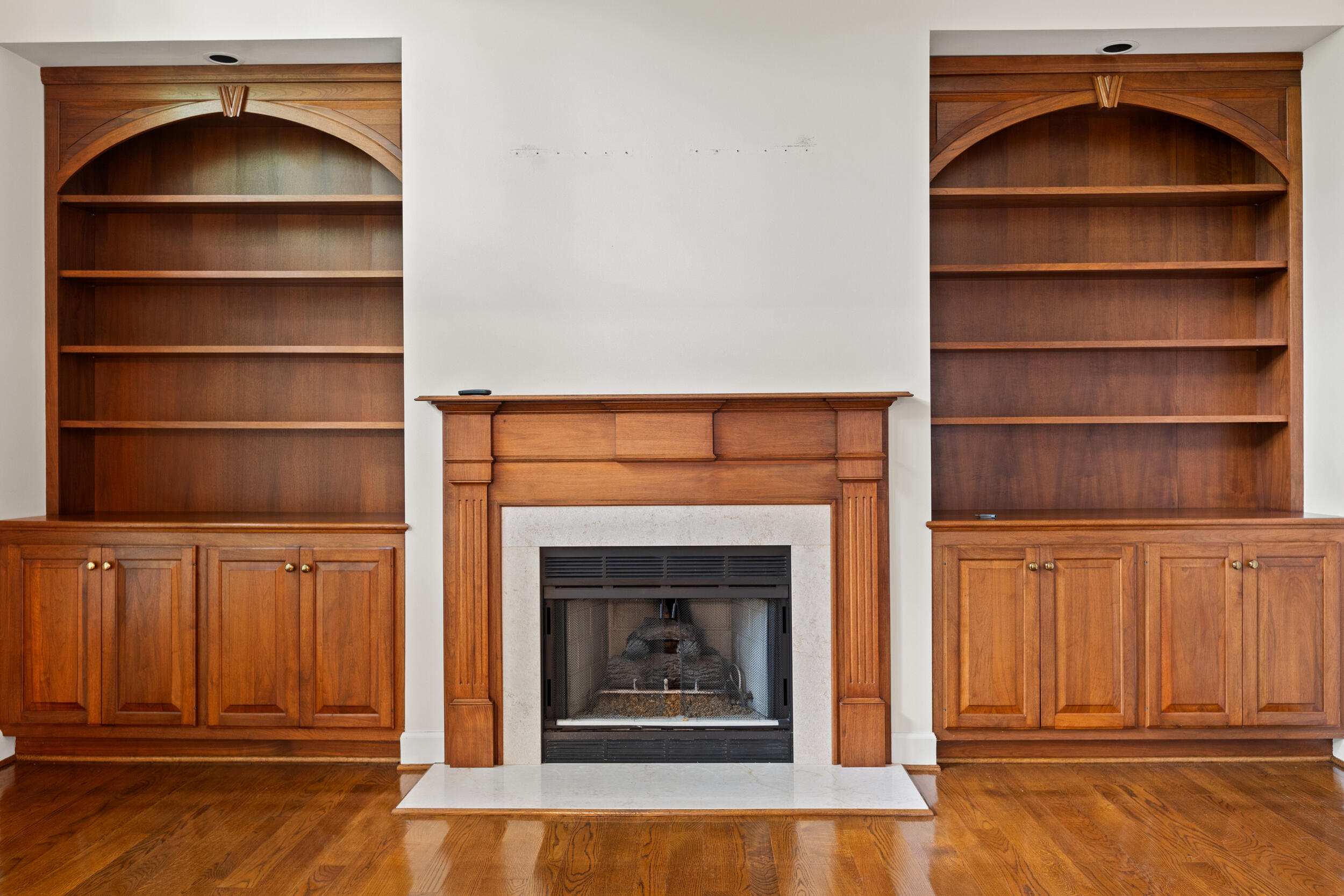 2901 Tabor Oaks Lane