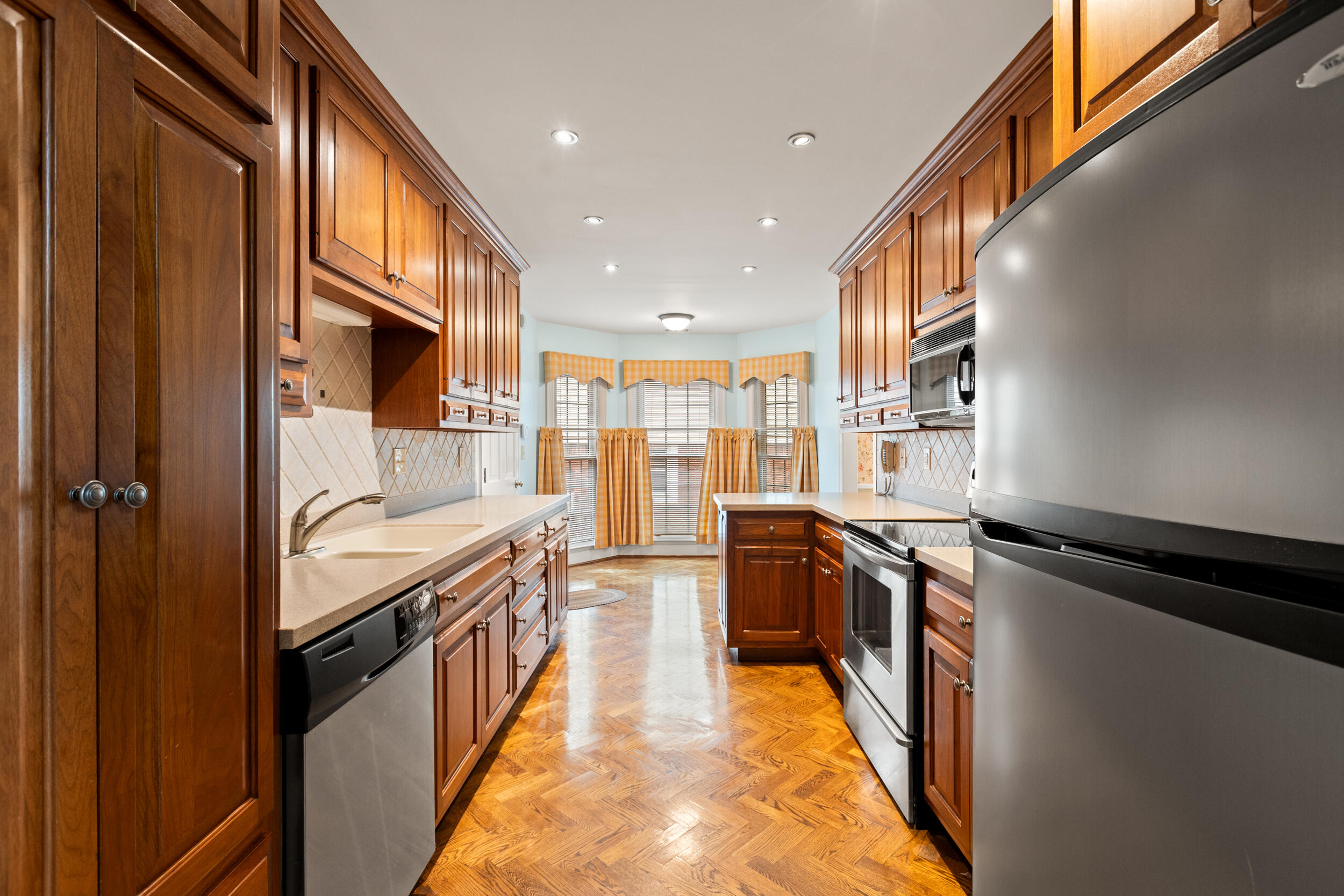 2901 Tabor Oaks Lane