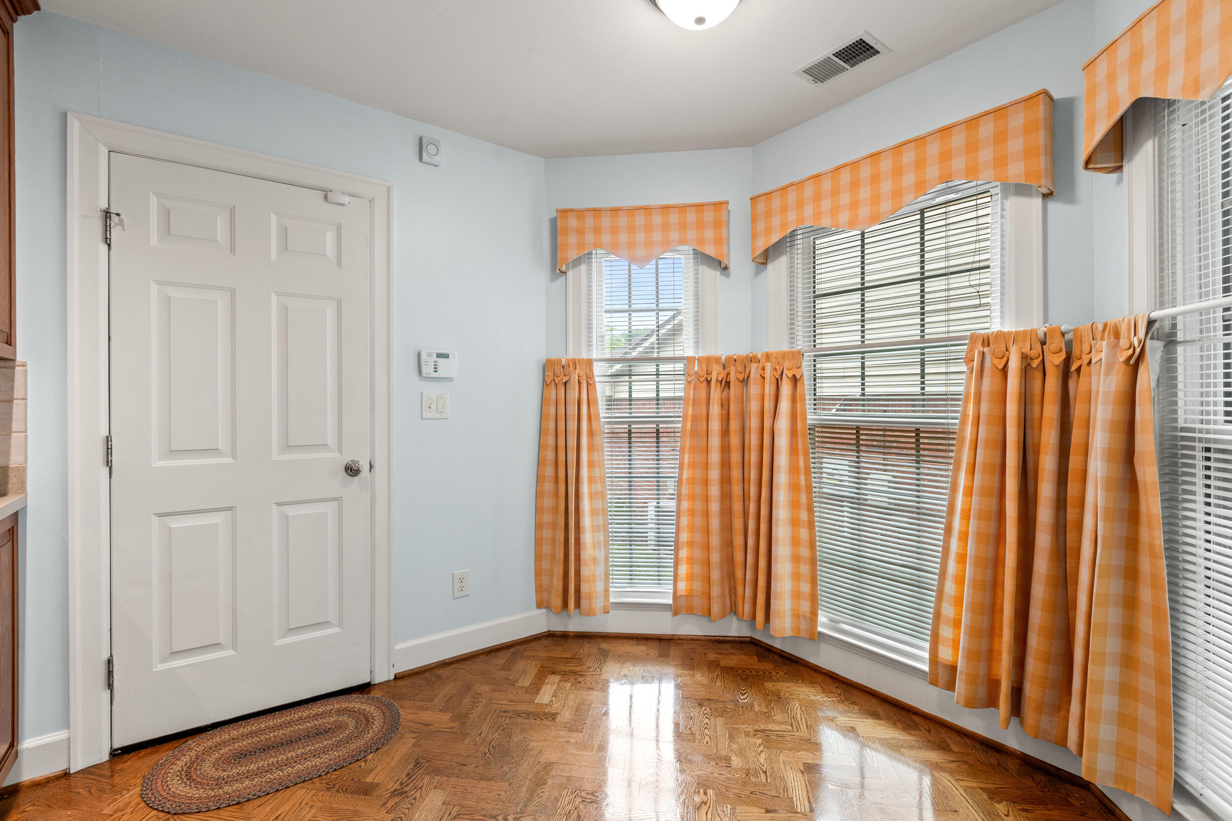 2901 Tabor Oaks Lane