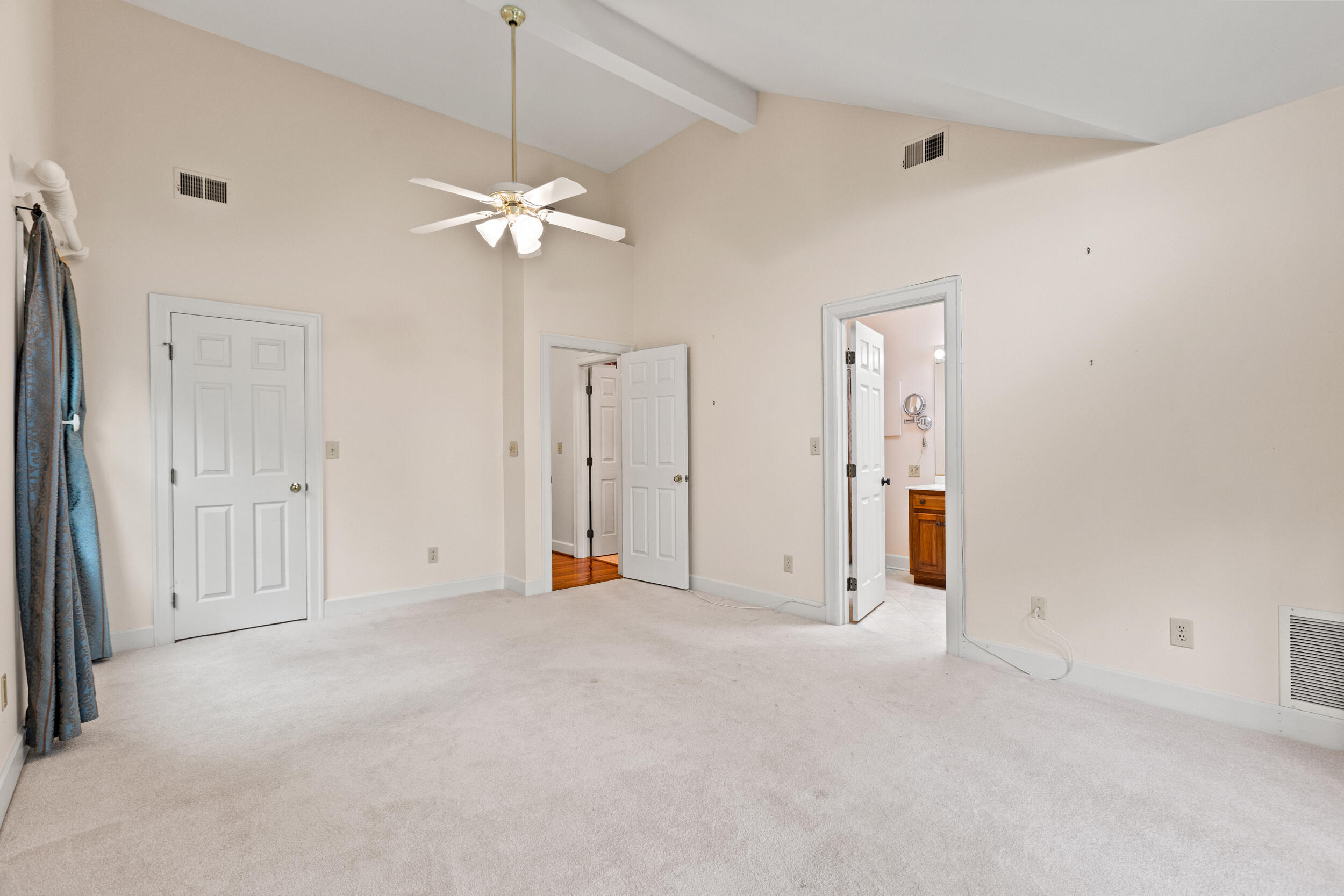 2901 Tabor Oaks Lane