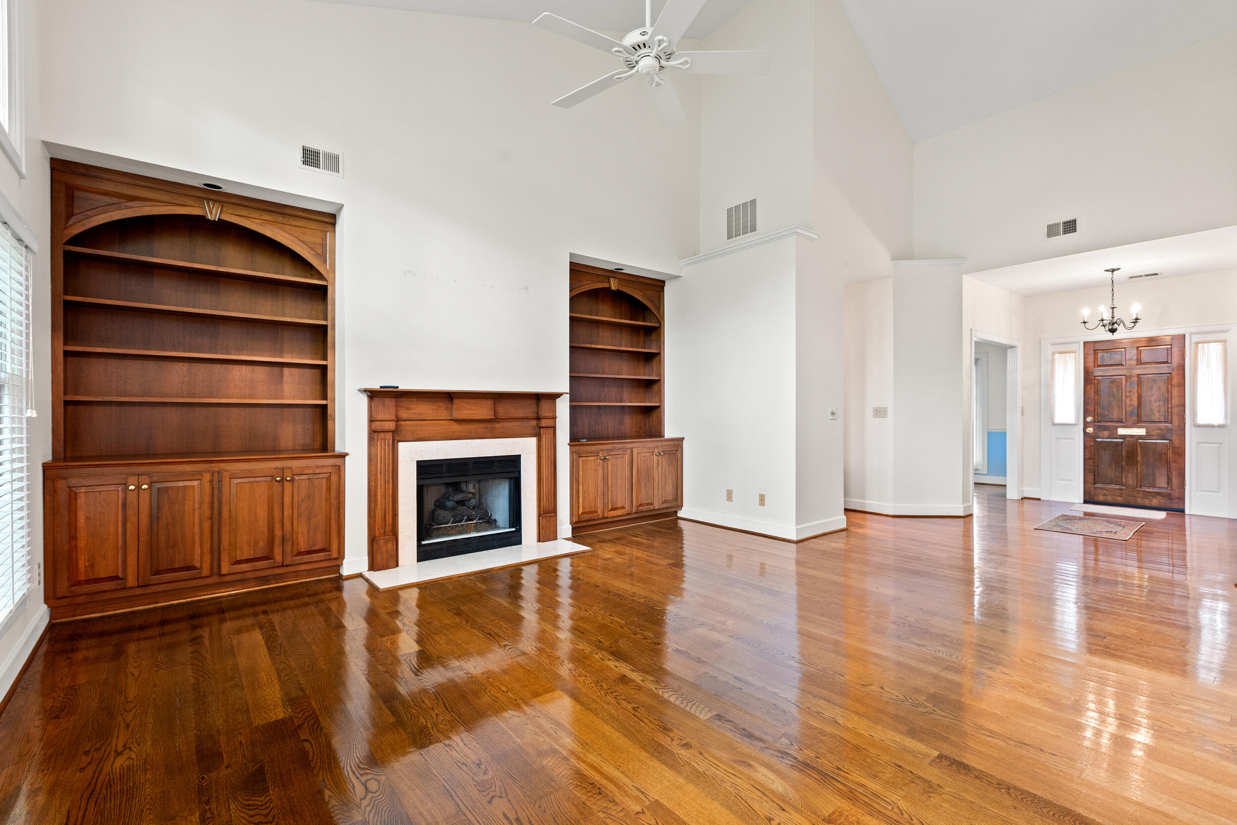 2901 Tabor Oaks Lane