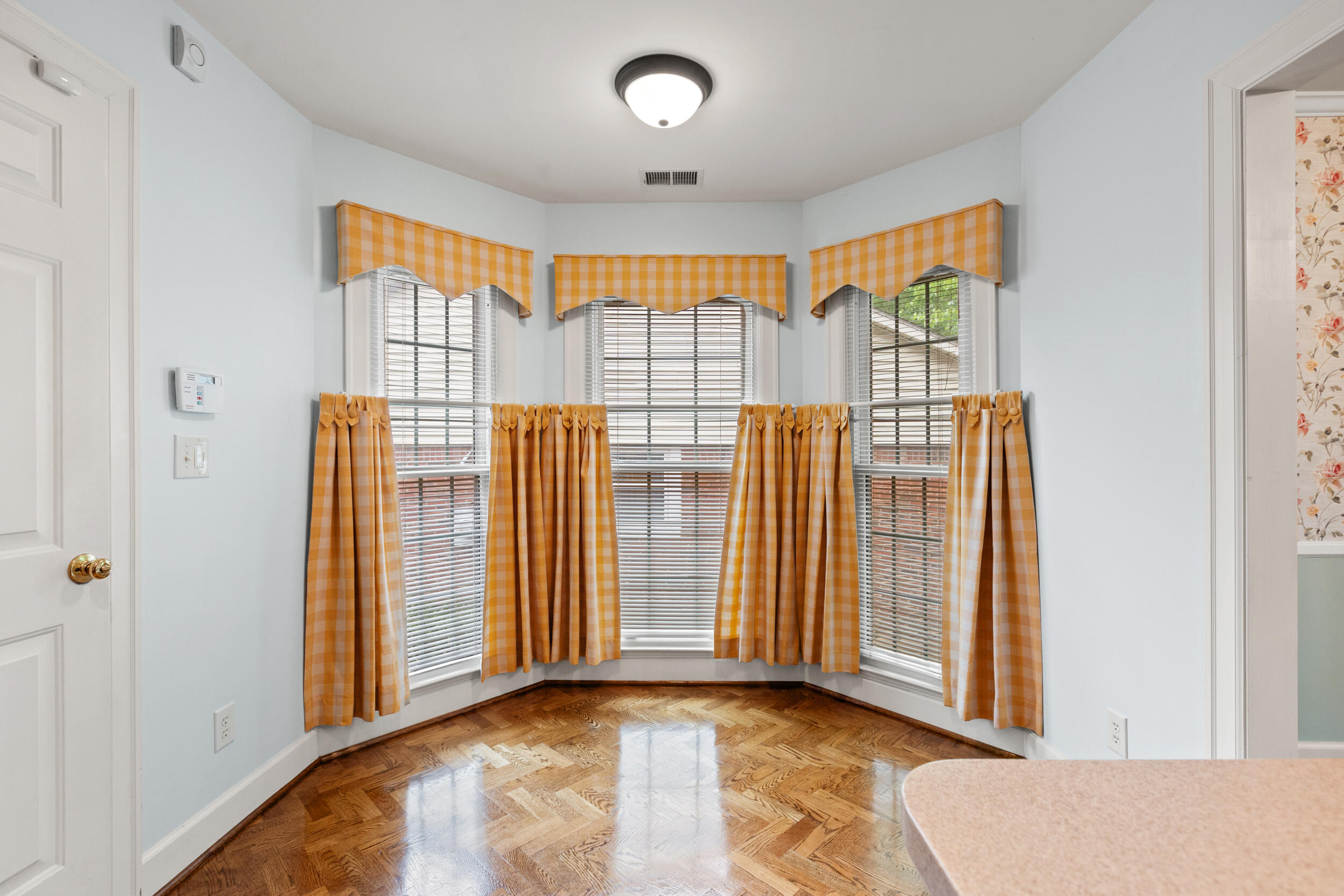 2901 Tabor Oaks Lane