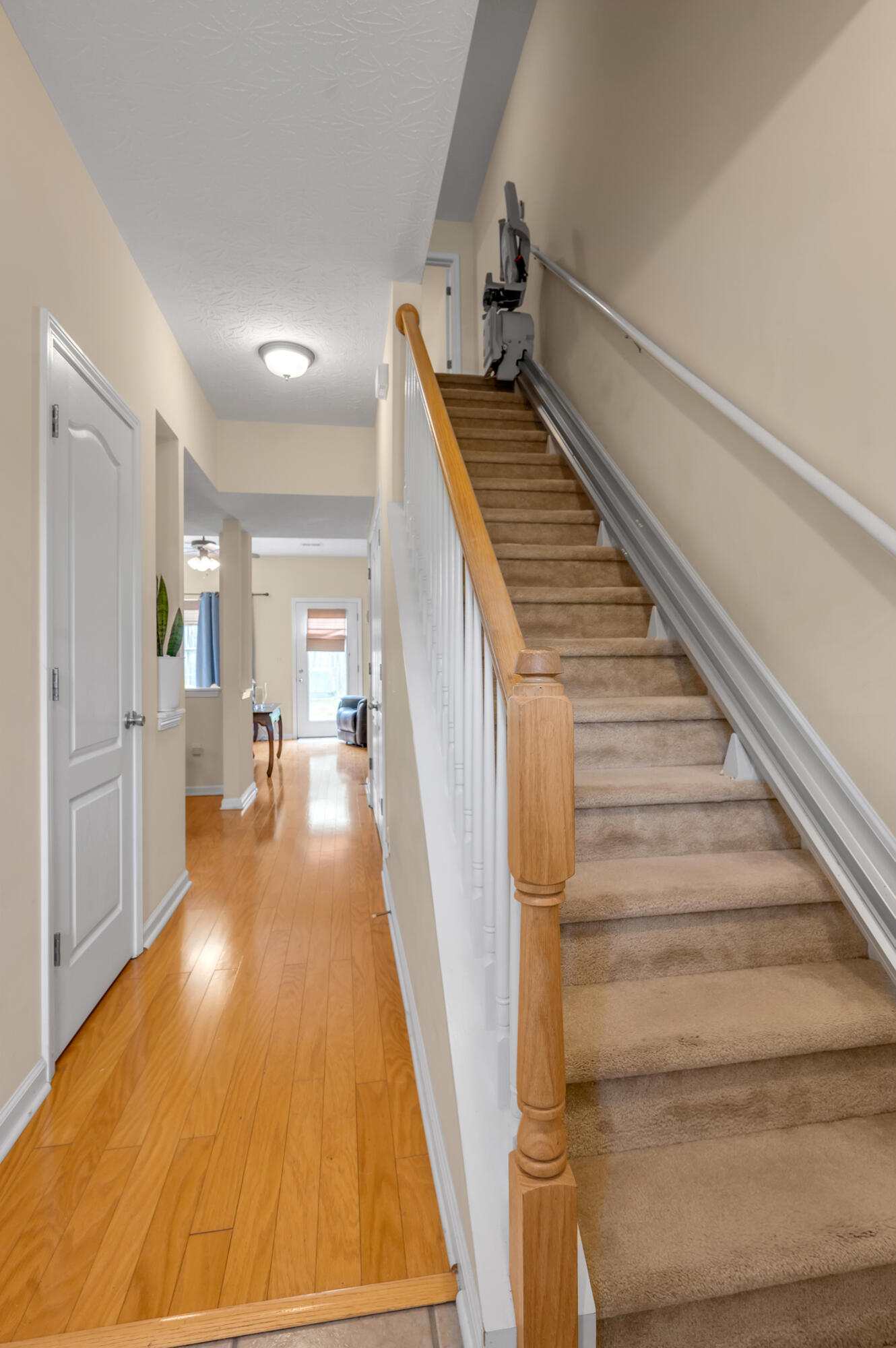 3855 Lochdale Terrace, 6106