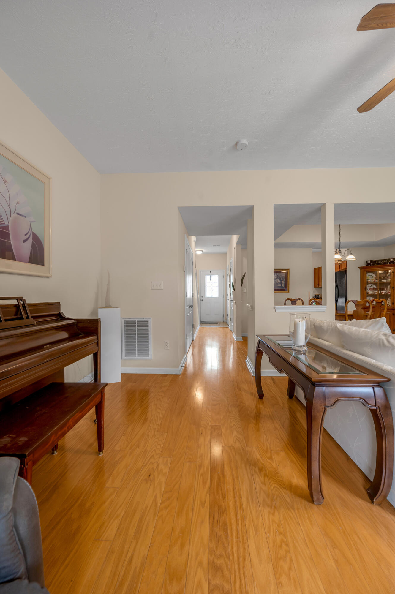 3855 Lochdale Terrace, 6106