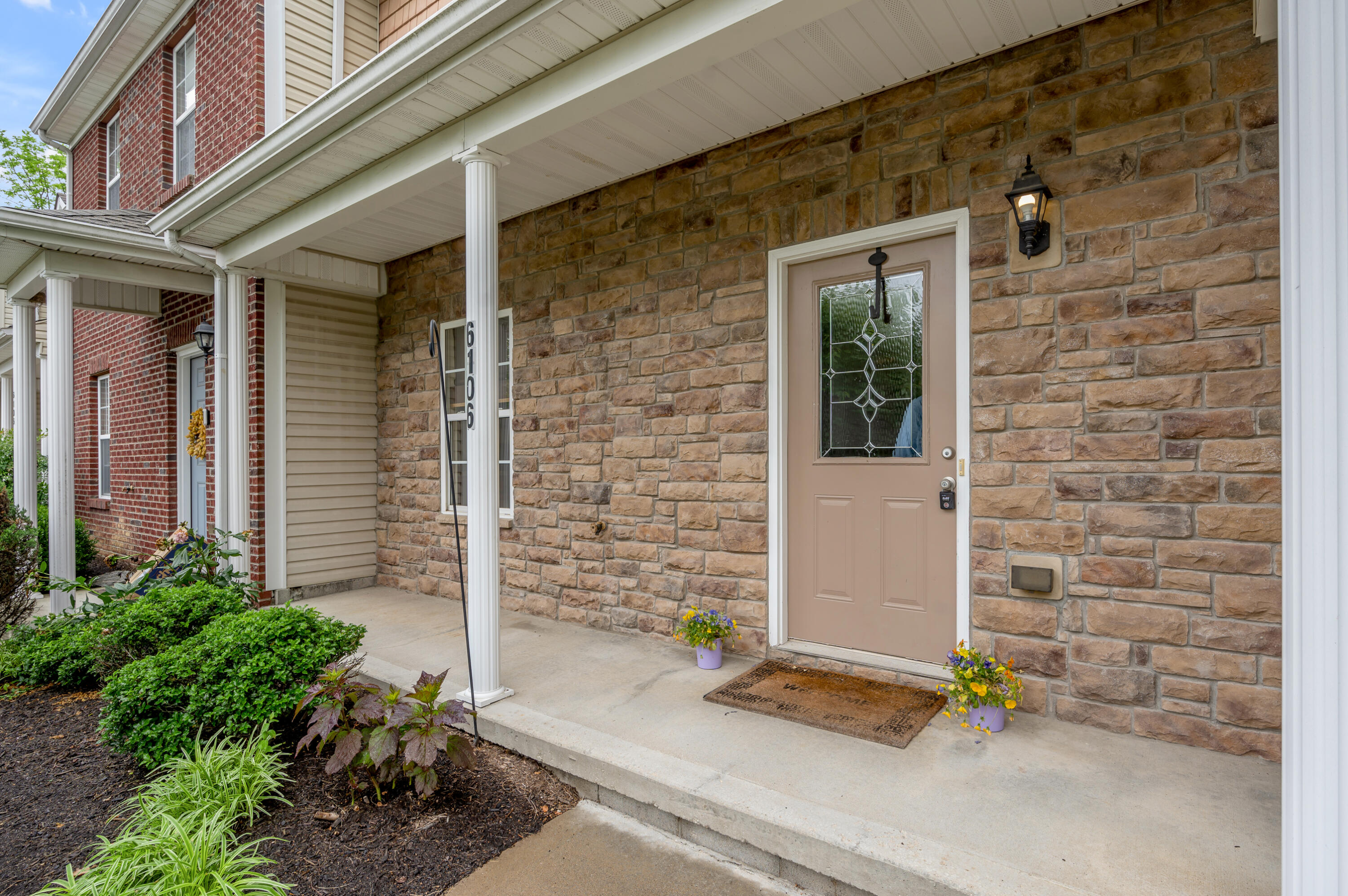 3855 Lochdale Terrace, 6106