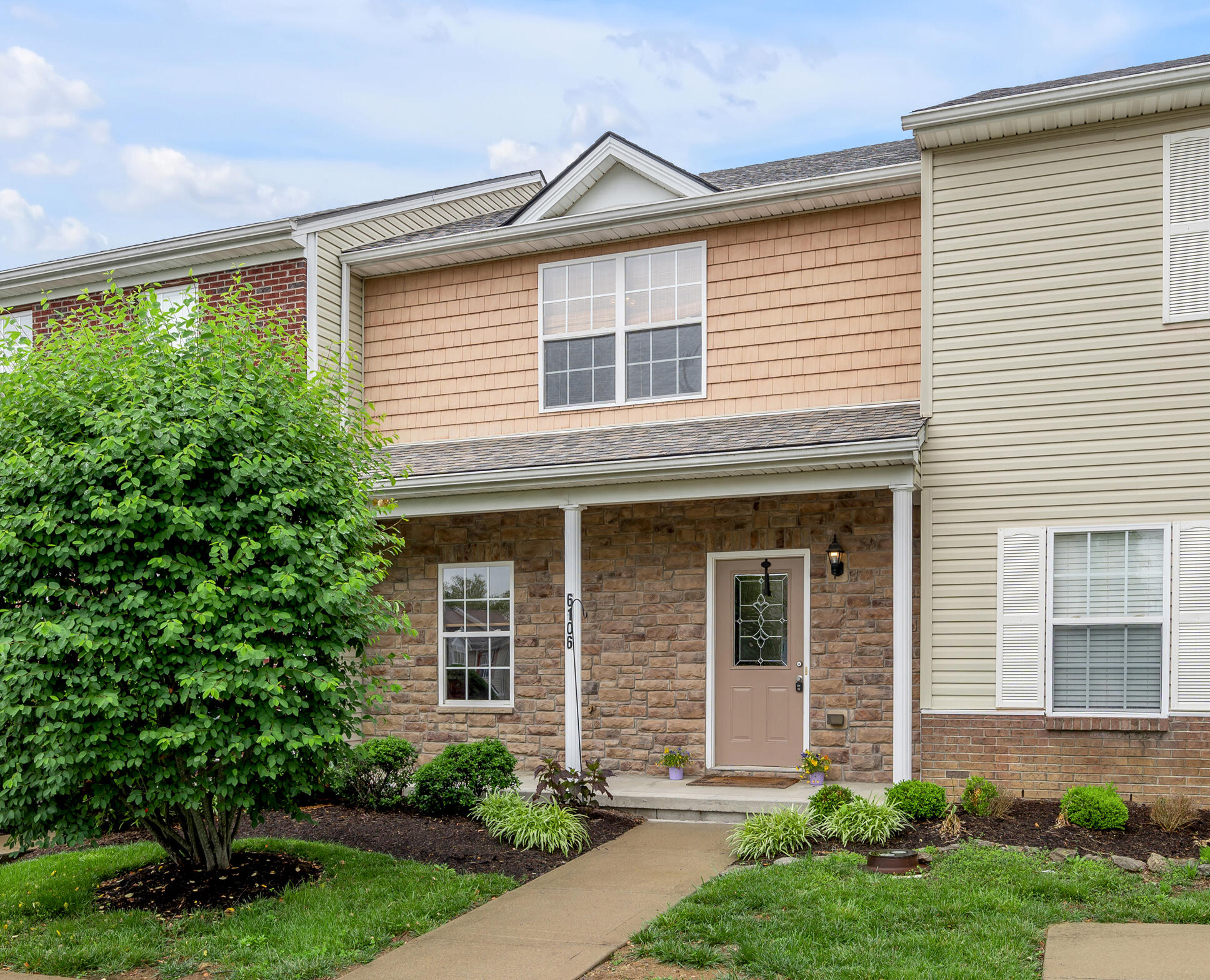 3855 Lochdale Terrace, 6106