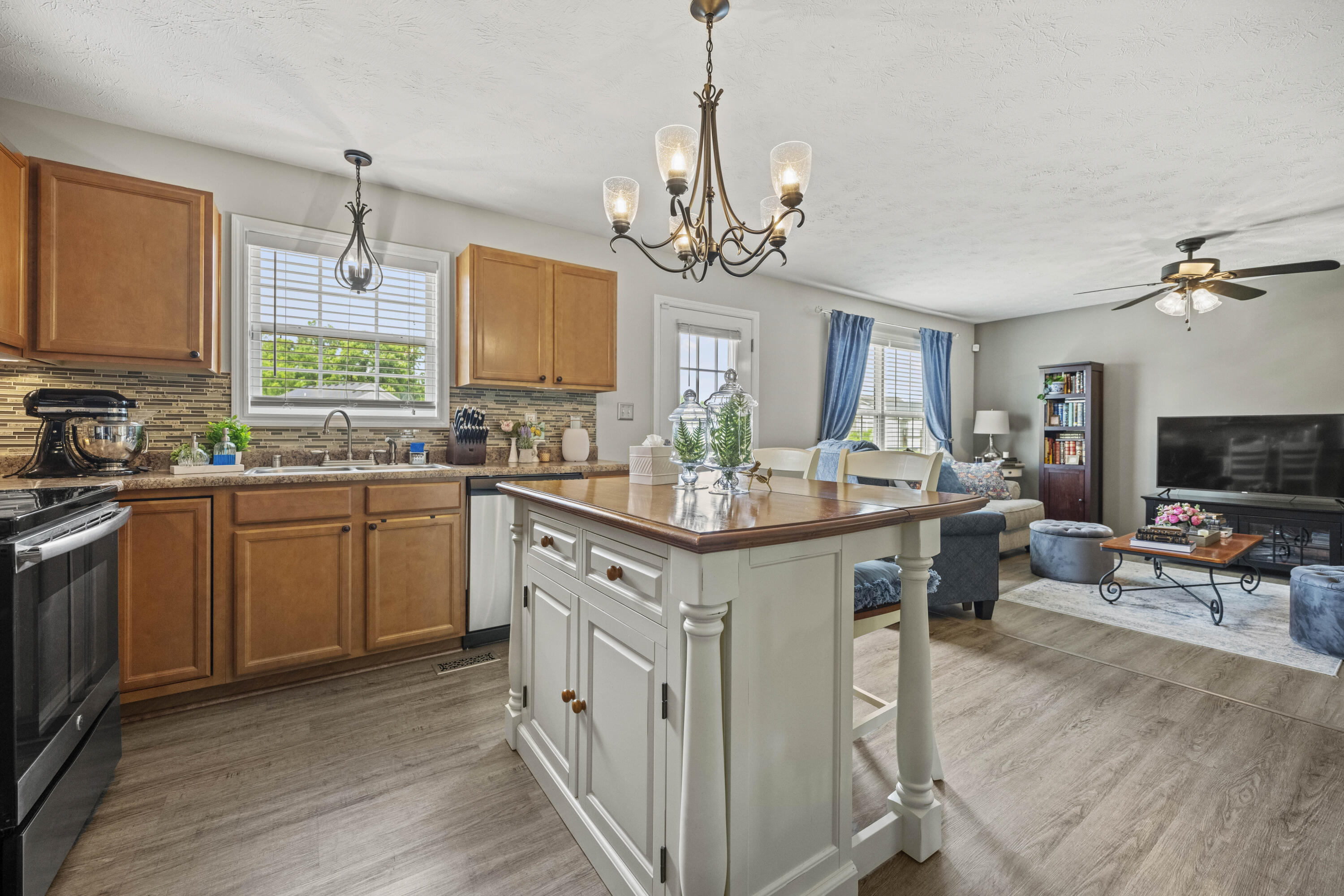 648 Walnut Creek Drive