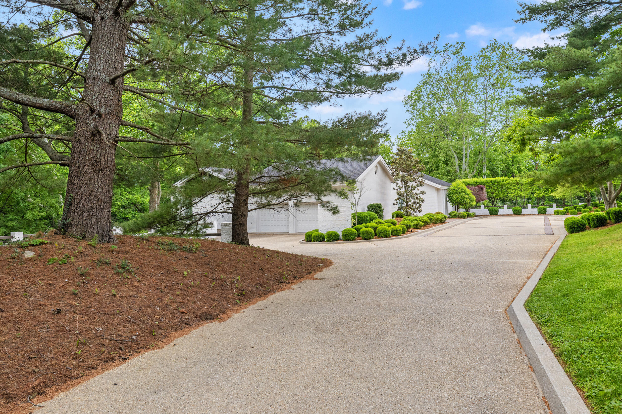 1715 Stonehaven Drive