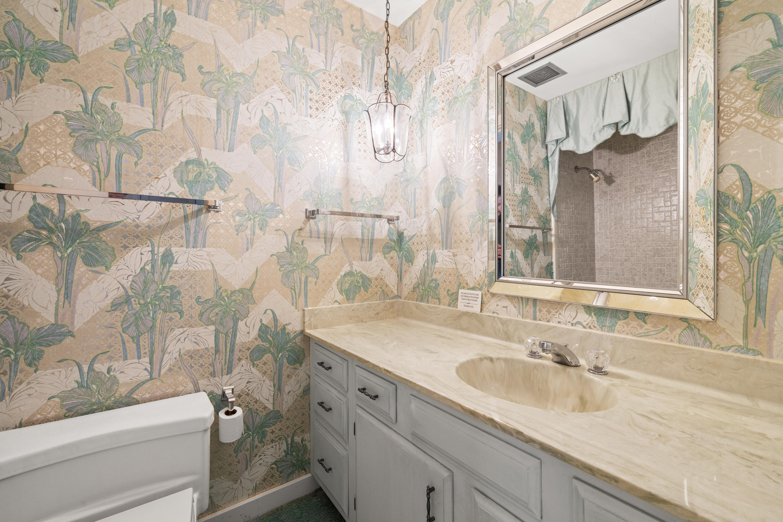 1715 Stonehaven Drive