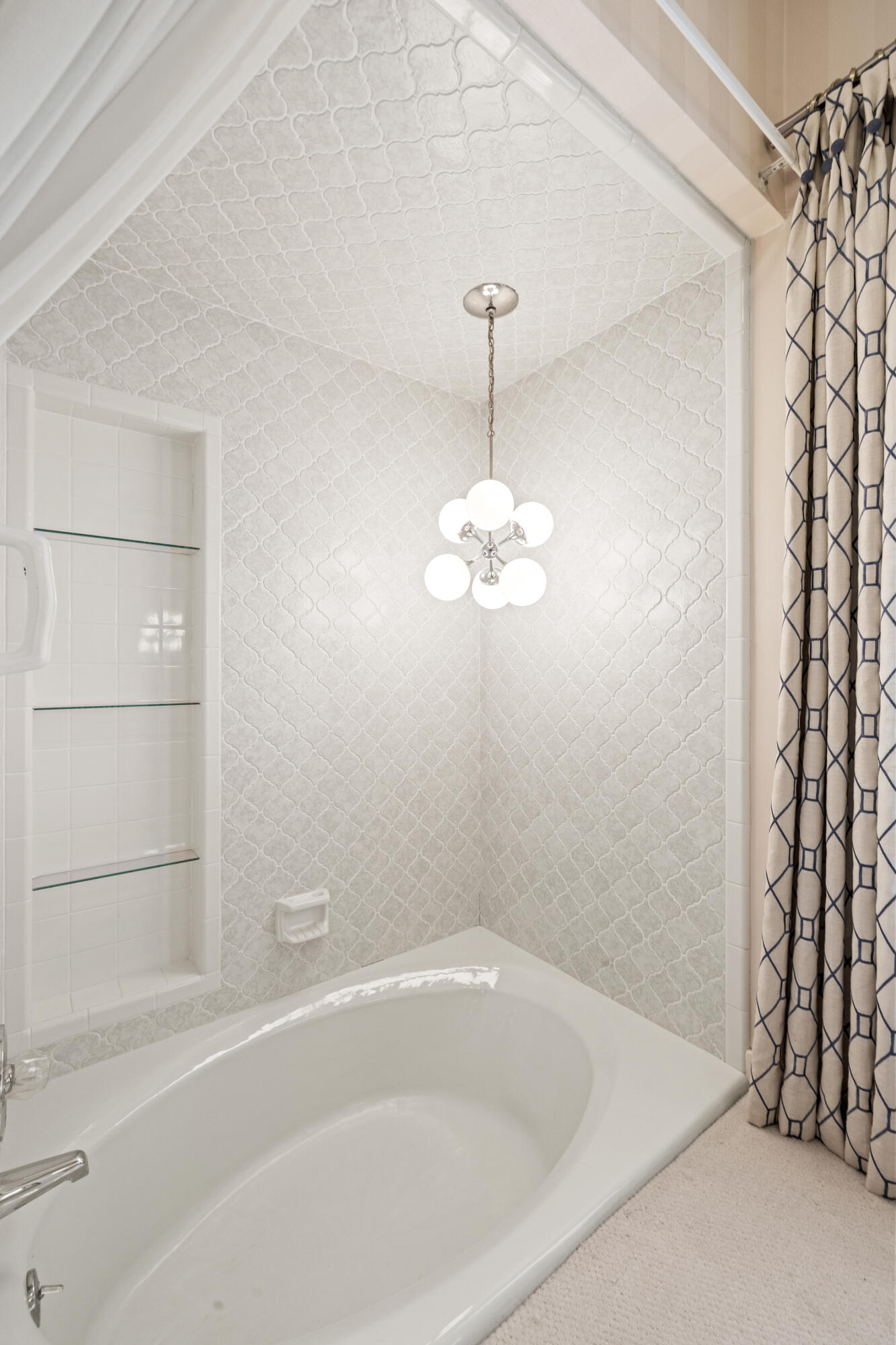 1715 Stonehaven Drive