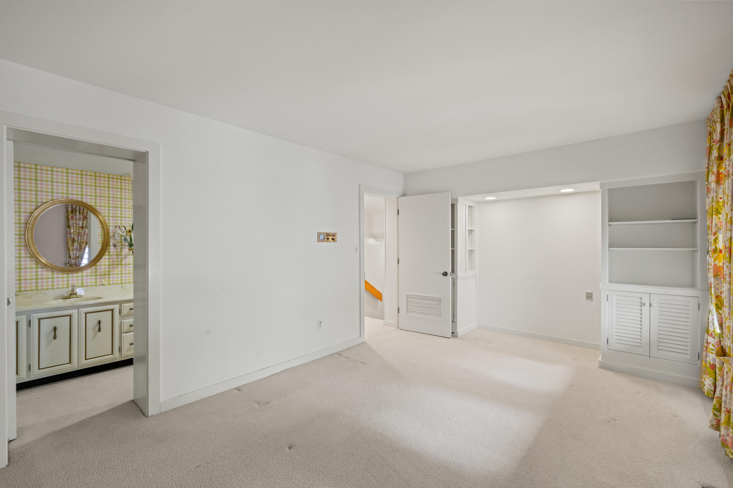 1715 Stonehaven Drive