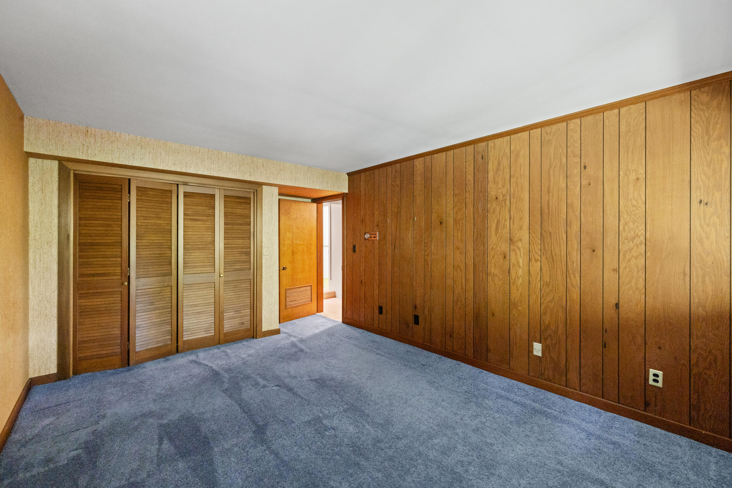 1715 Stonehaven Drive