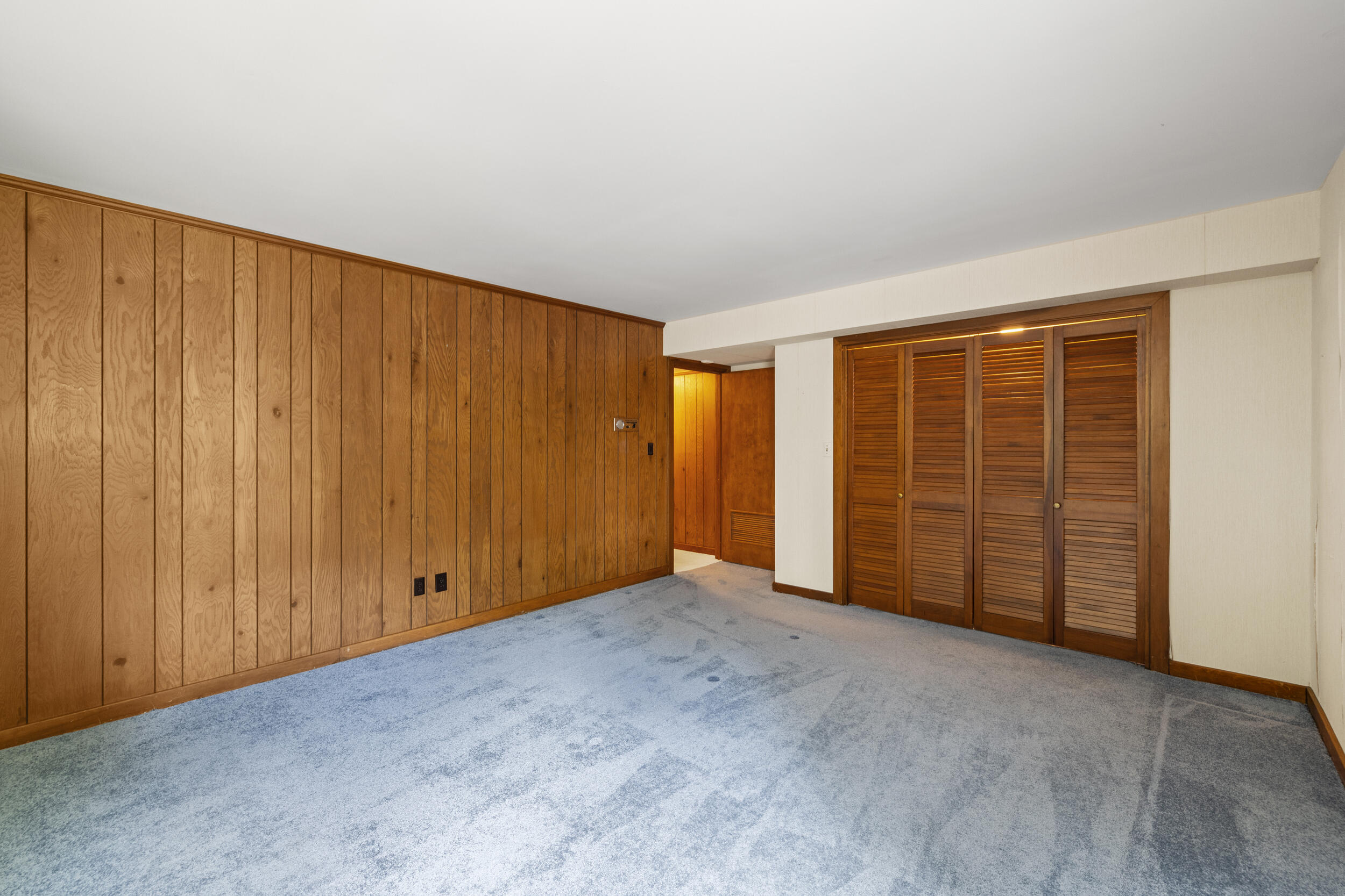 1715 Stonehaven Drive