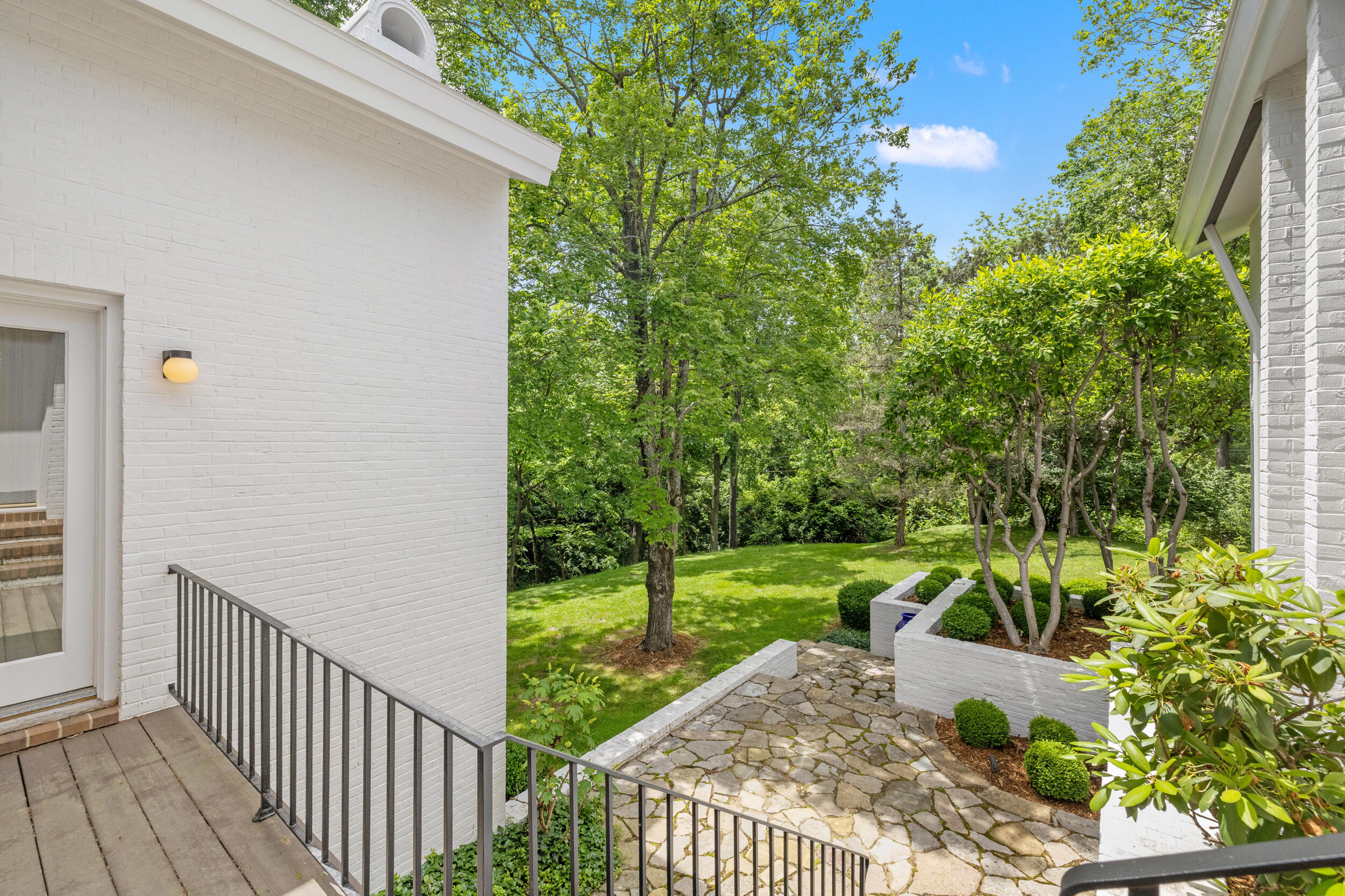 1715 Stonehaven Drive