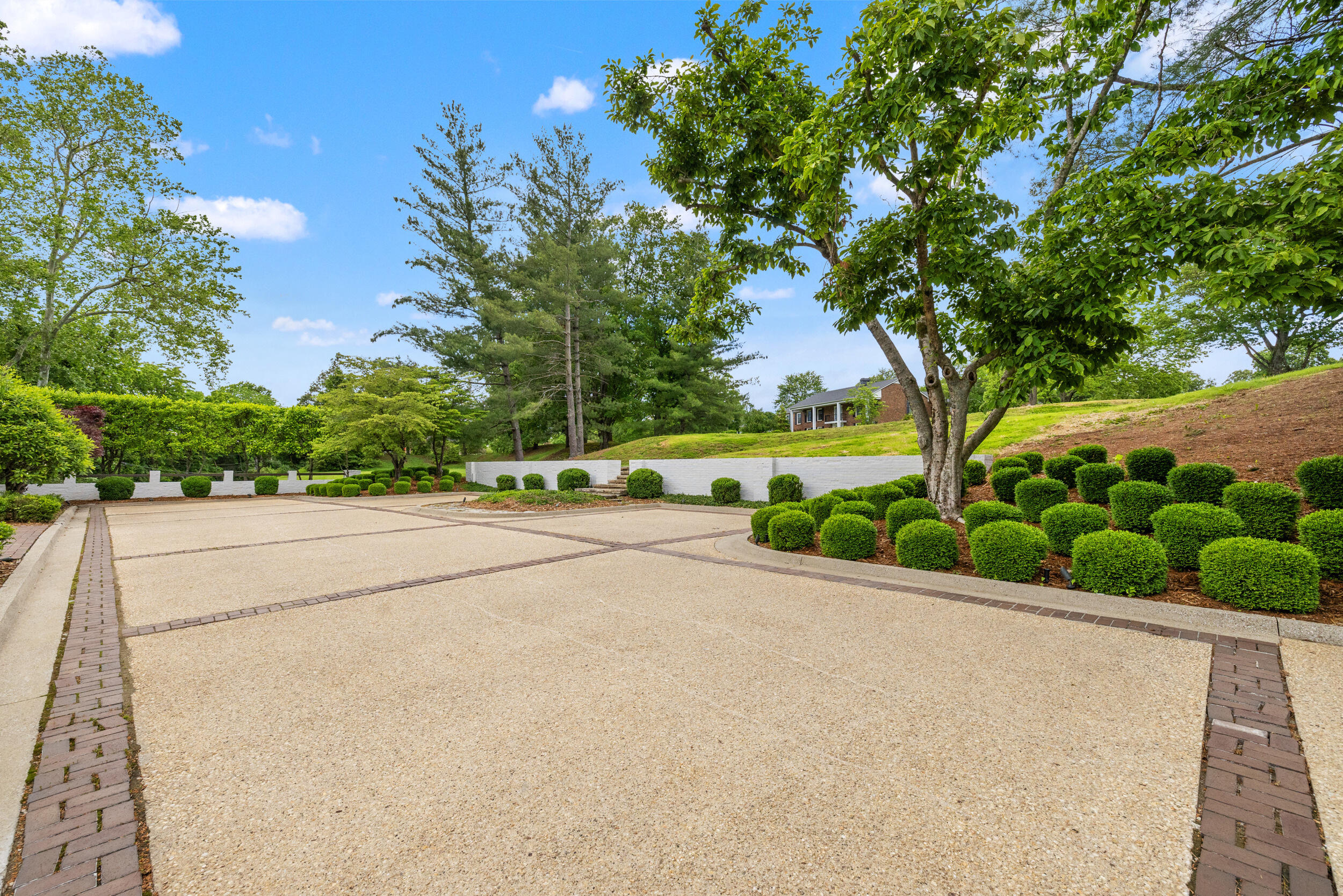 1715 Stonehaven Drive