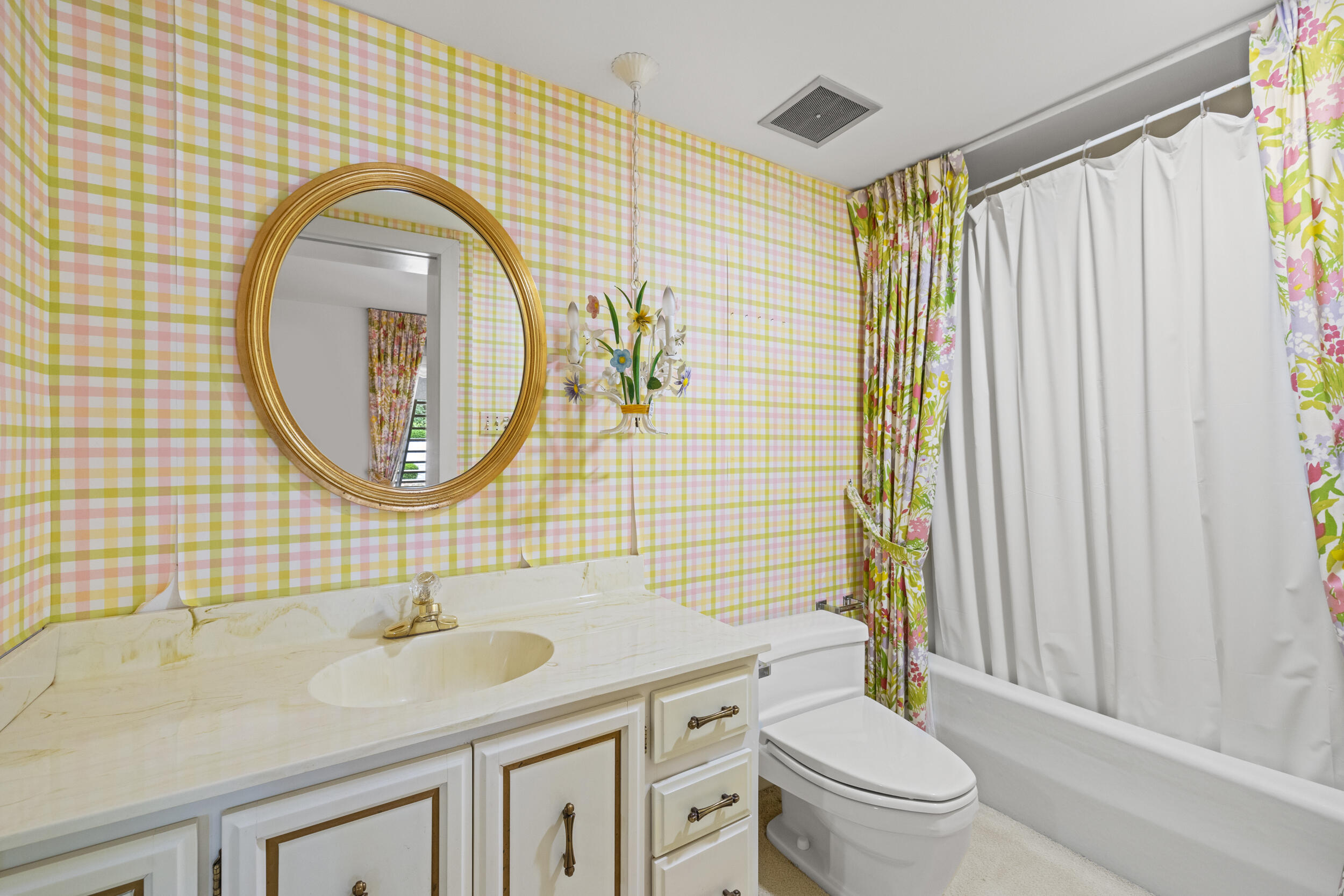 1715 Stonehaven Drive