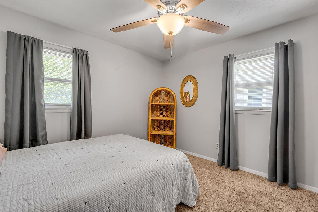 1976 Greenleaf Drive