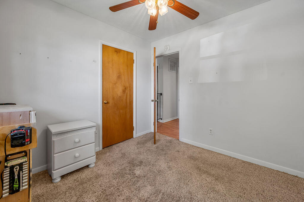 1976 Greenleaf Drive