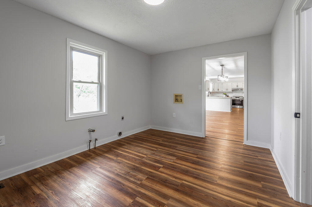 1126 Bunker Hill Road