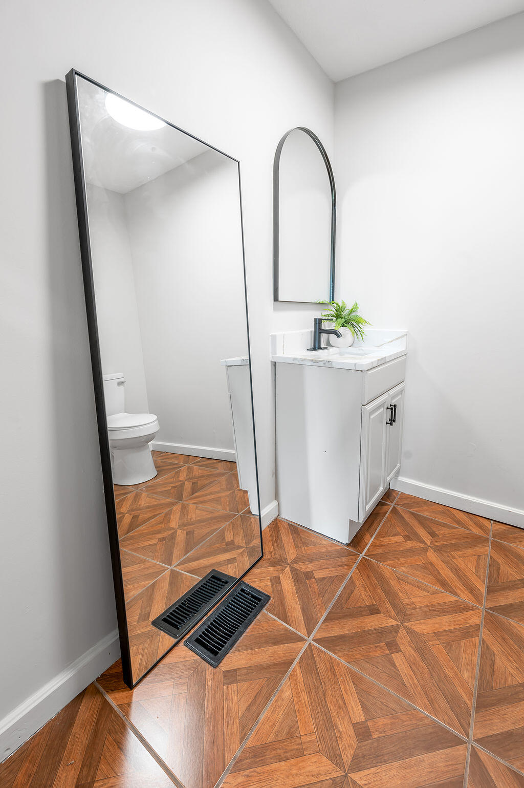 1126 Bunker Hill Road