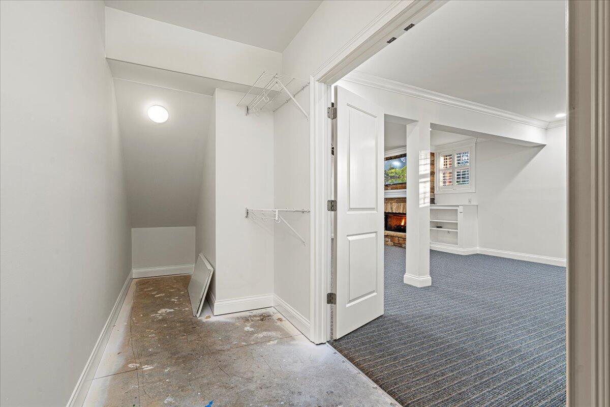 228 Chippendale Circle