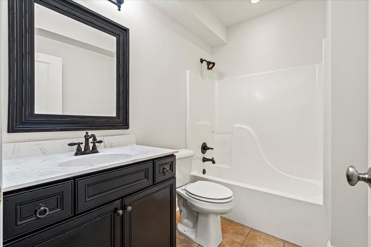 228 Chippendale Circle