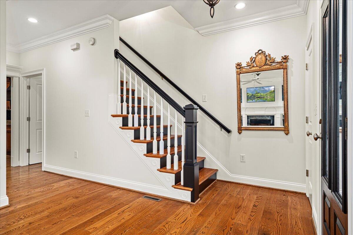 228 Chippendale Circle