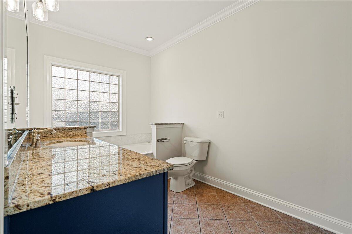 228 Chippendale Circle