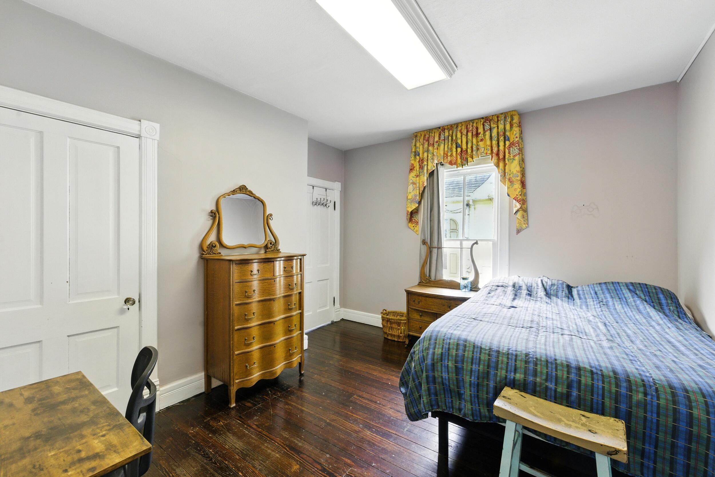 405 South Broadway Street