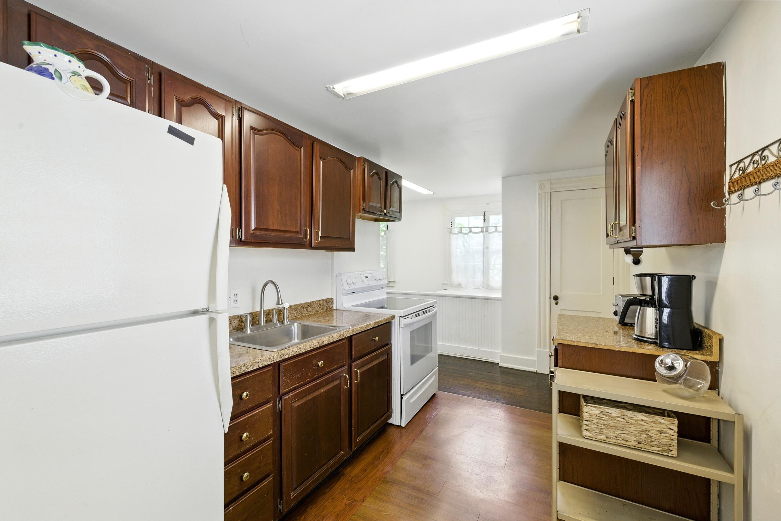 405 South Broadway Street