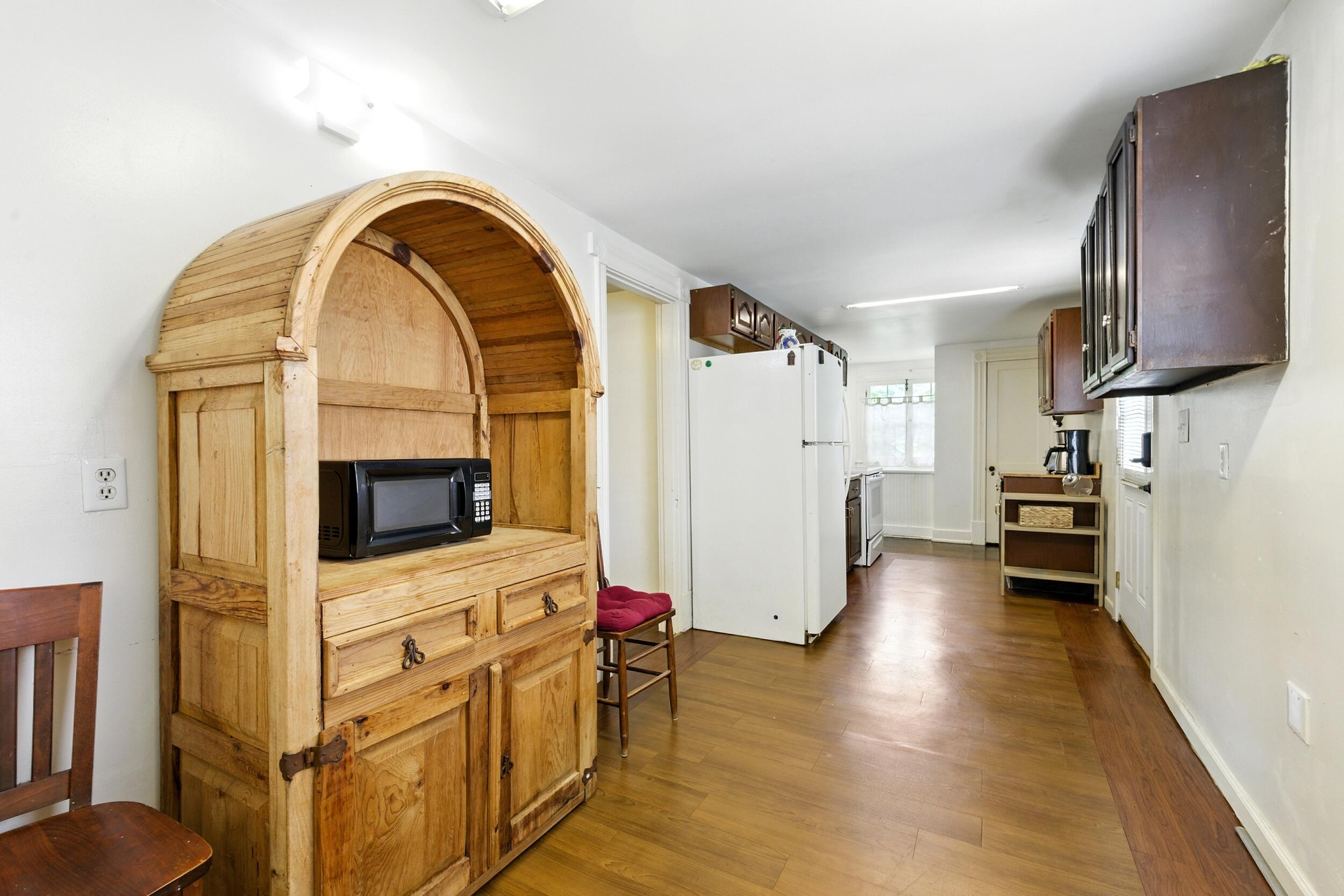 405 South Broadway Street