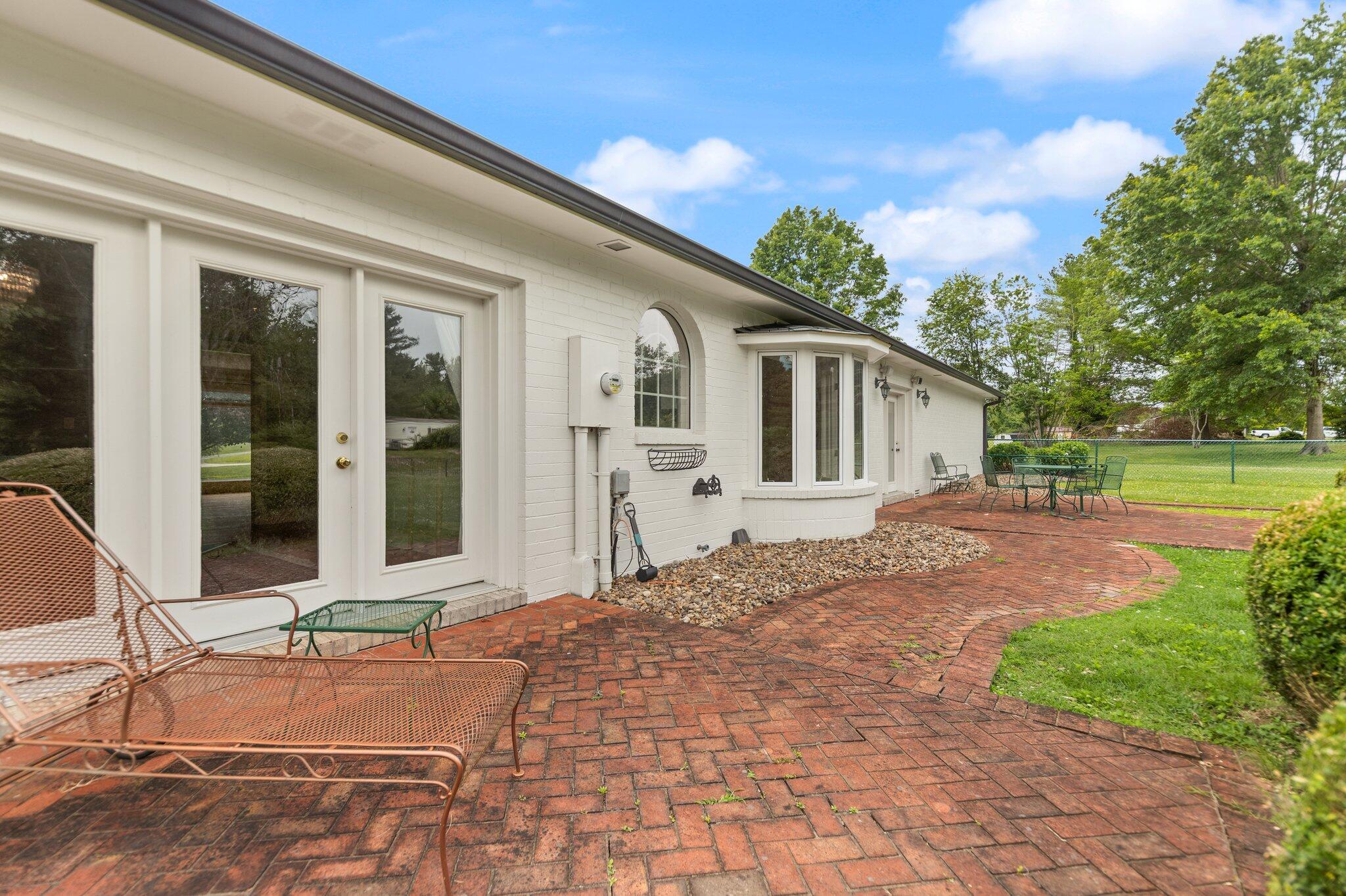 3402 North US Highway 25